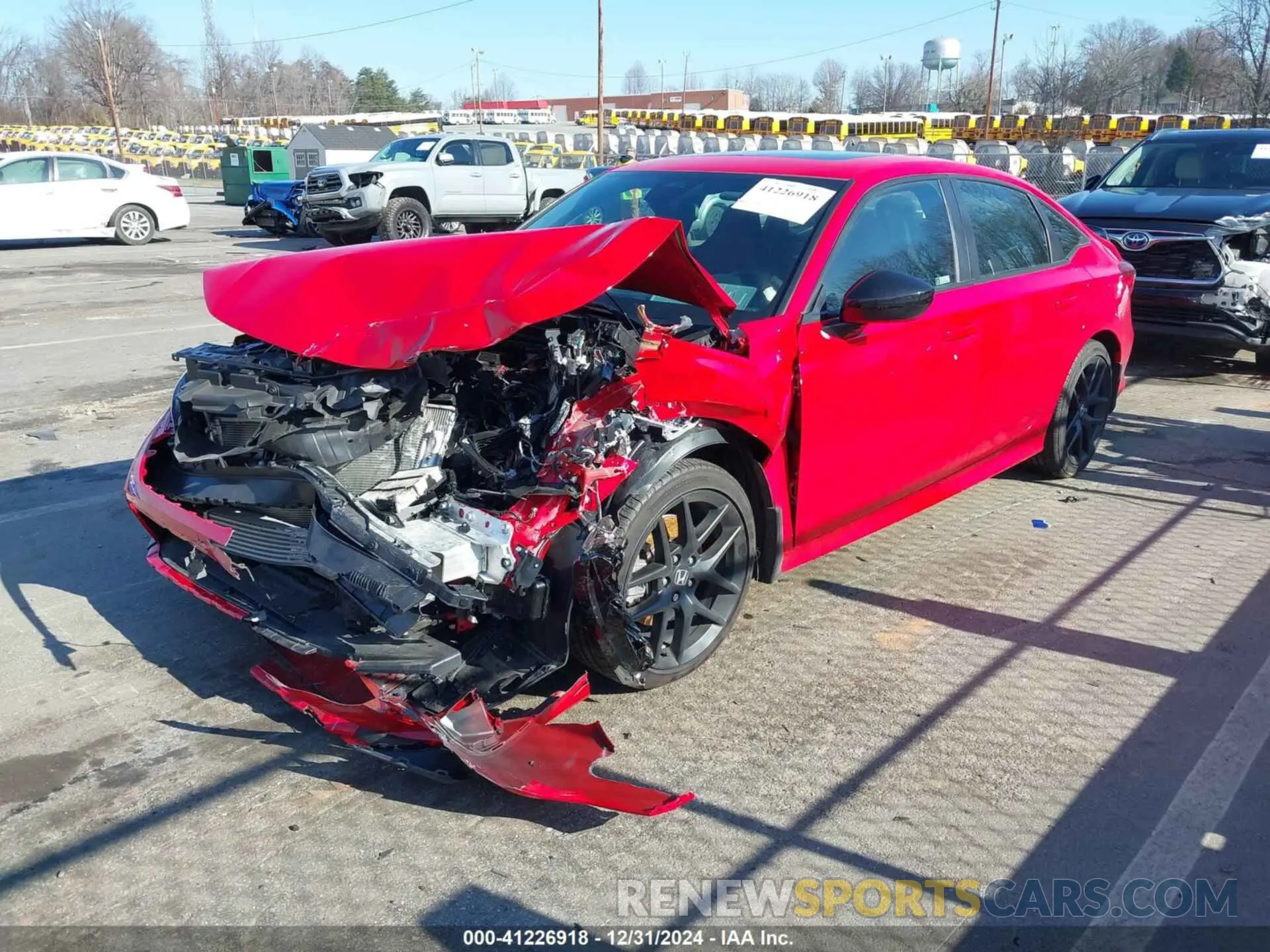 2 fotografías del automóvil dañado 2HGFE1E56RH475619 HONDA CIVIC SI 2024