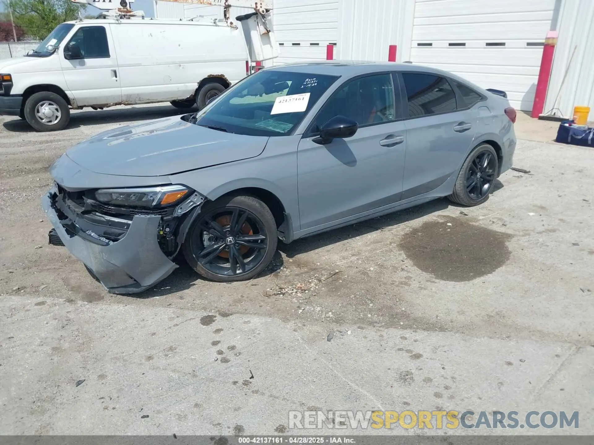 2 fotografías del automóvil dañado 2HGFE1E51SH471371 HONDA CIVIC SI 2025