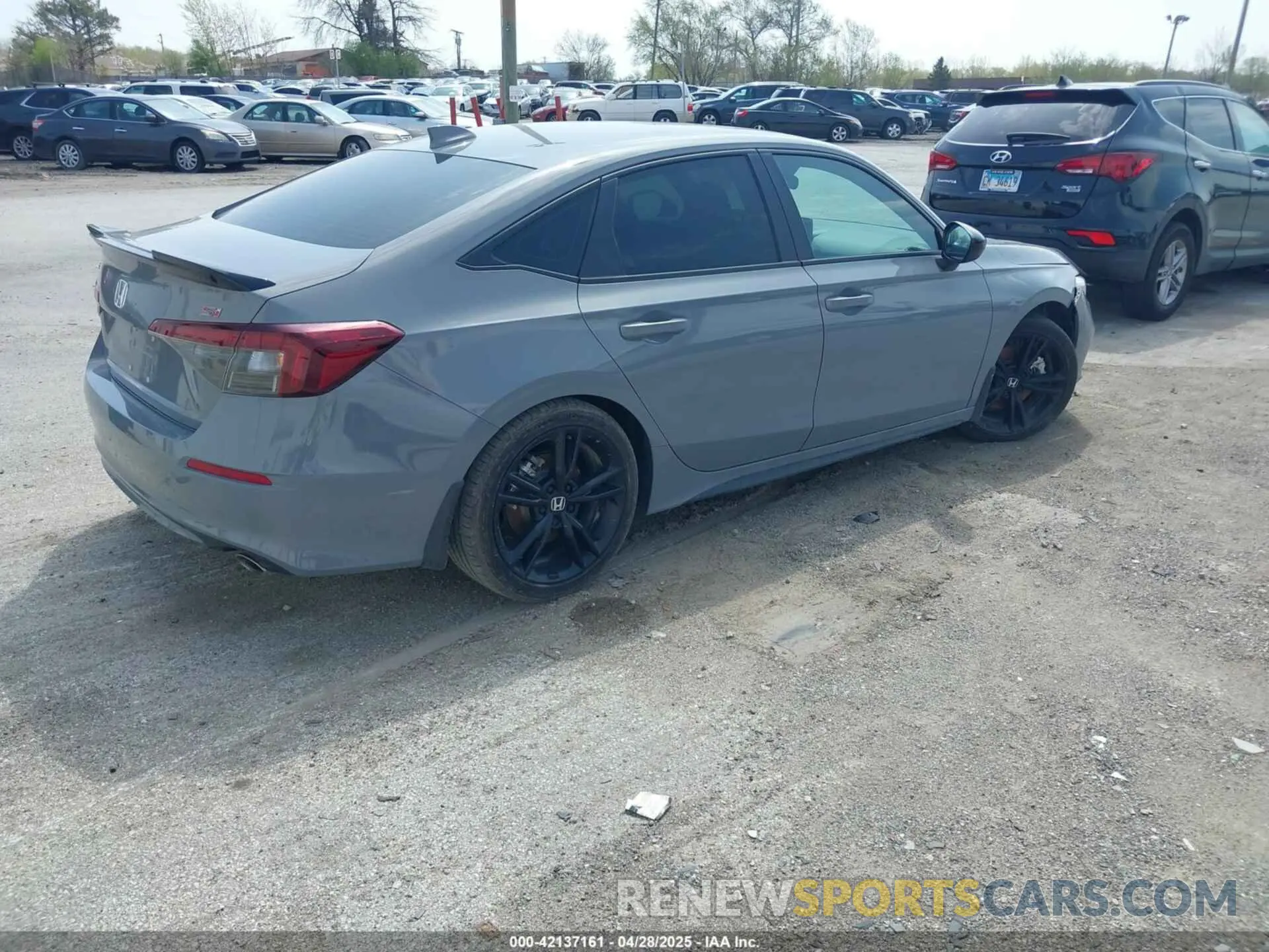 4 fotografías del automóvil dañado 2HGFE1E51SH471371 HONDA CIVIC SI 2025