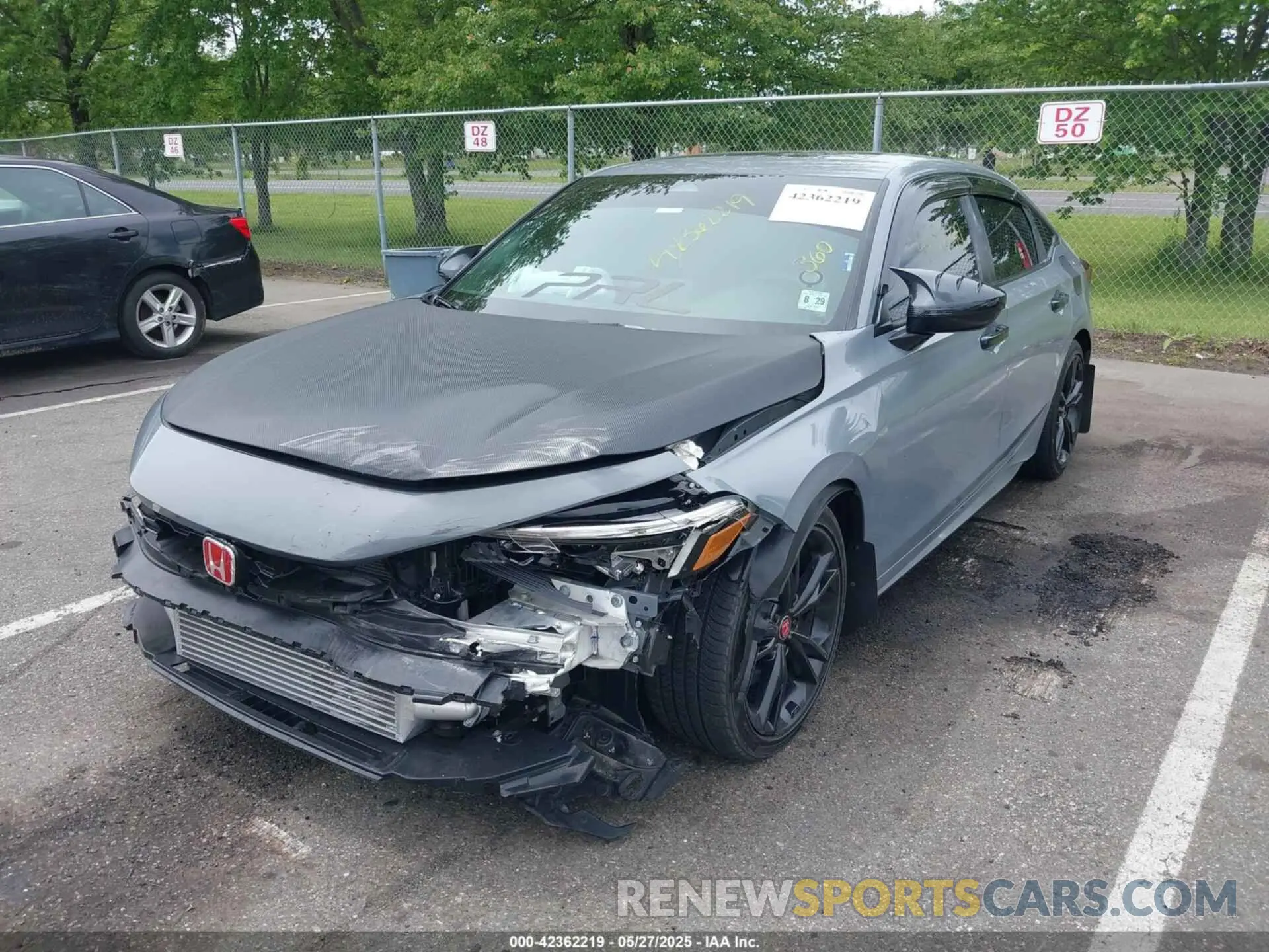 2 fotografías del automóvil dañado 2HGFE1E54SH470179 HONDA CIVIC SI 2025