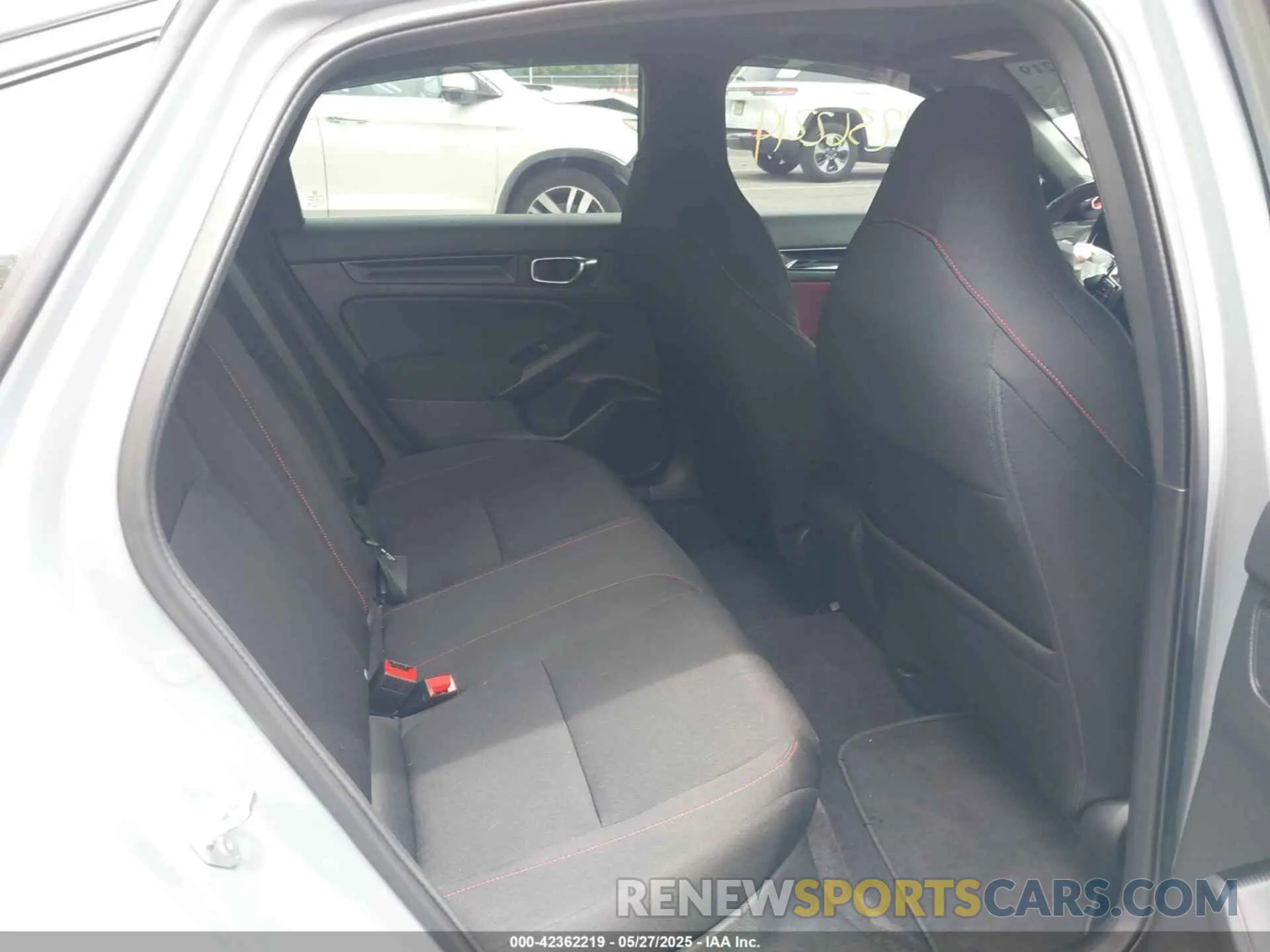 8 fotografías del automóvil dañado 2HGFE1E54SH470179 HONDA CIVIC SI 2025