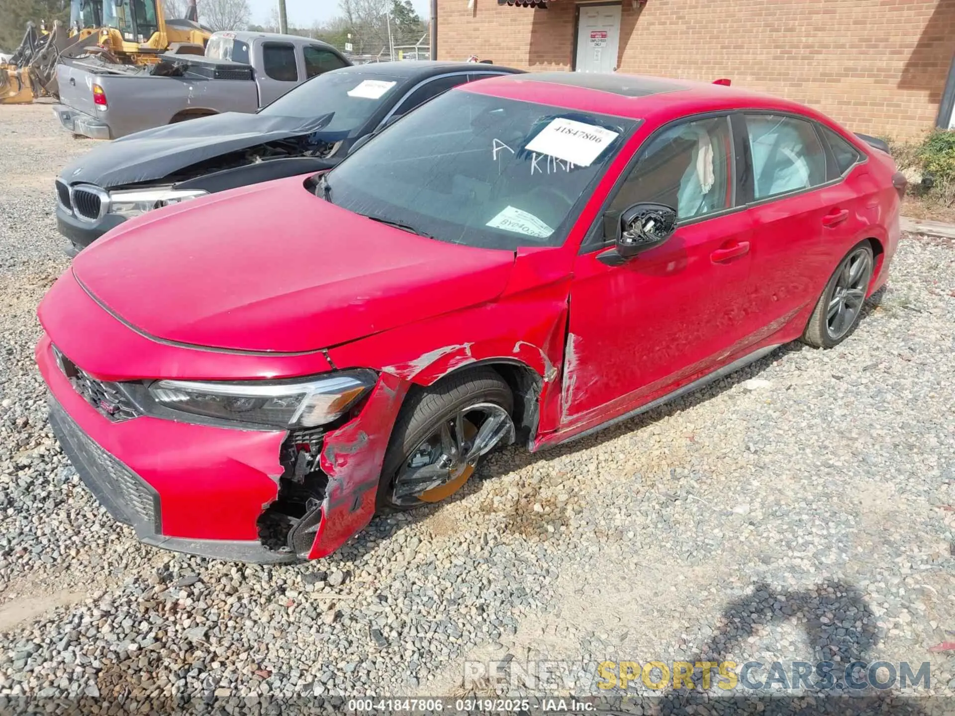 2 fotografías del automóvil dañado 2HGFE1E57SH474212 HONDA CIVIC SI 2025