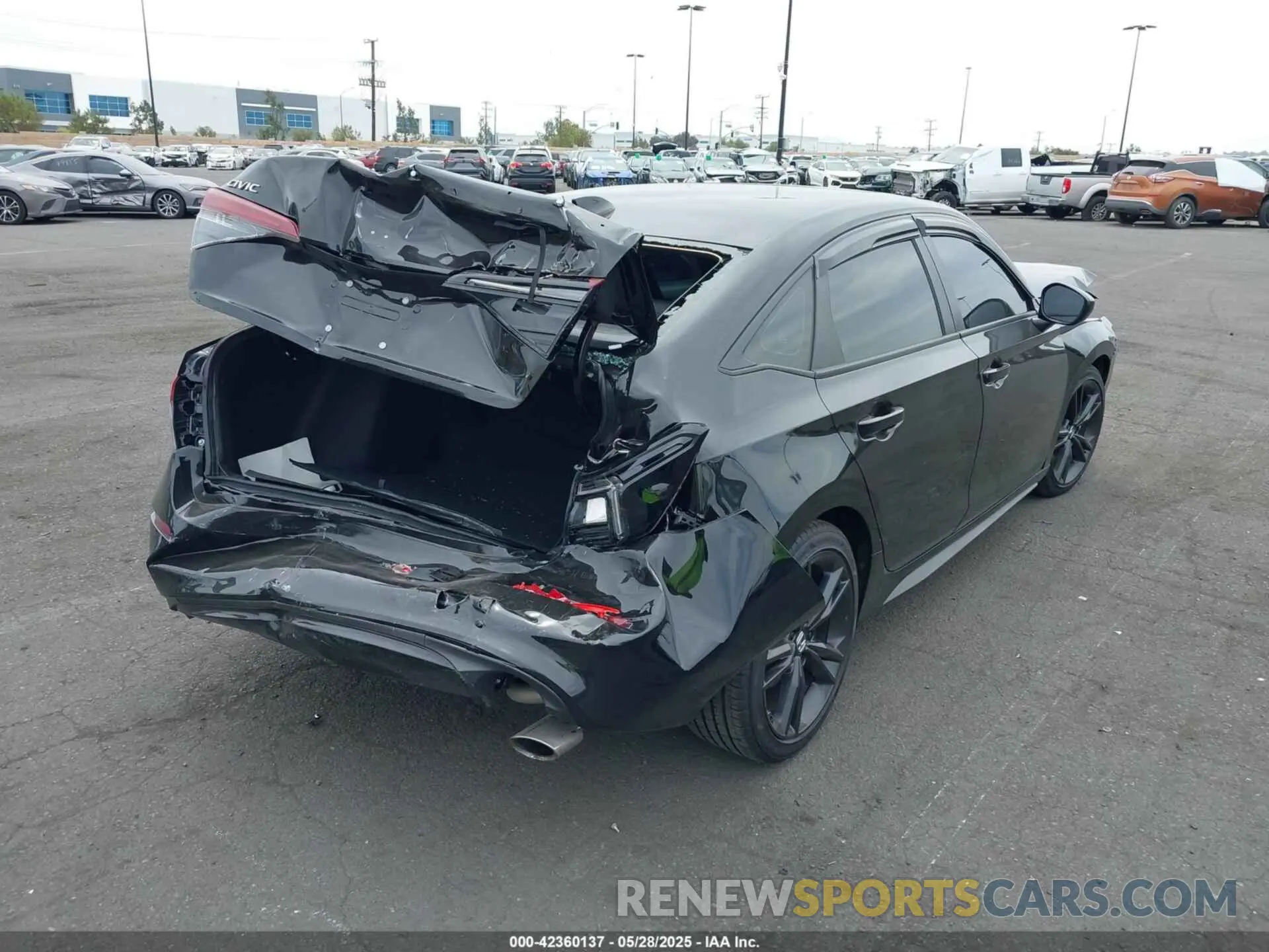 4 fotografías del automóvil dañado 2HGFE1E57SH475215 HONDA CIVIC SI 2025