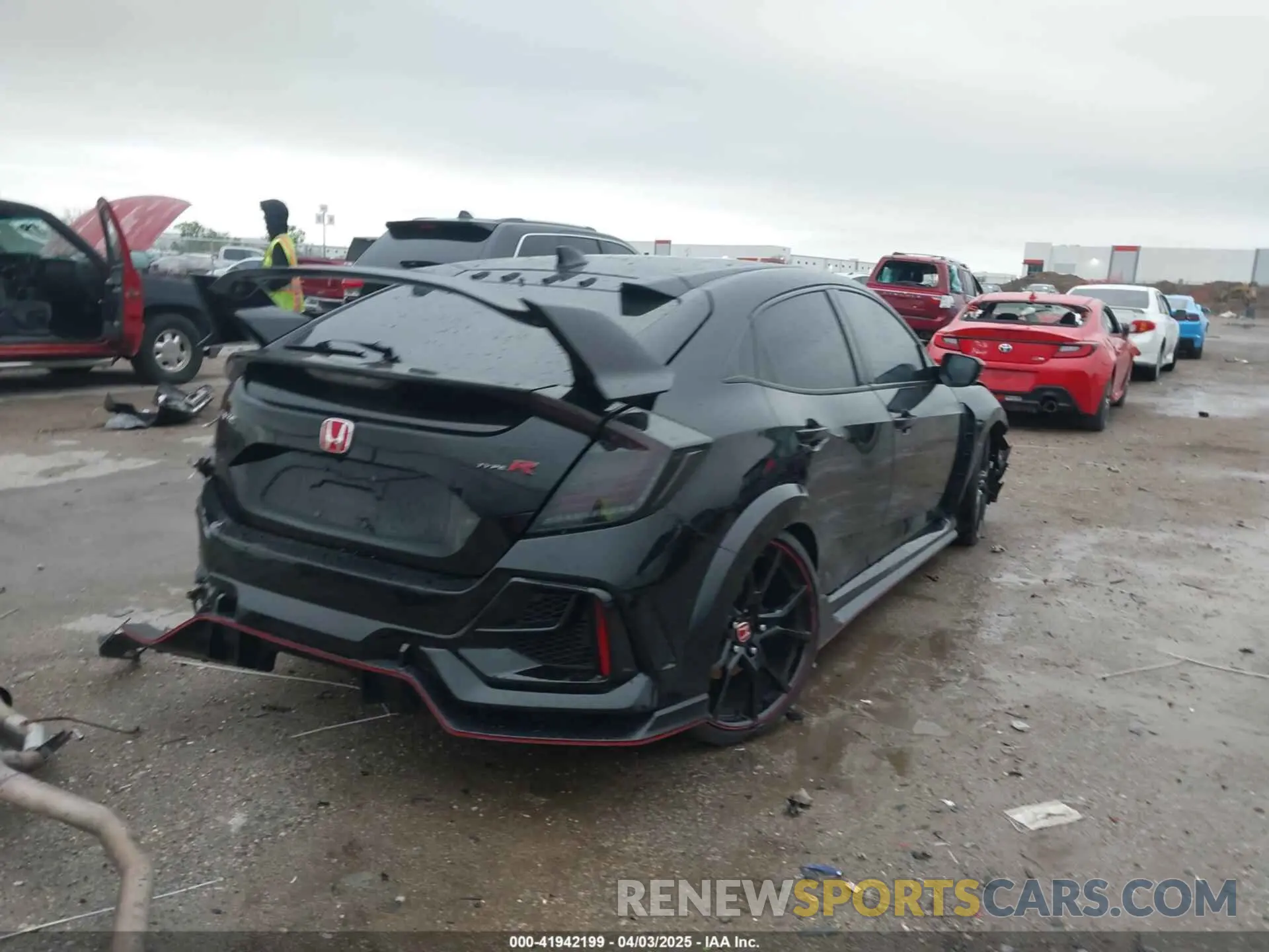 4 fotografías del automóvil dañado SHHFK8G72KU205747 HONDA CIVIC TYPE R 2019