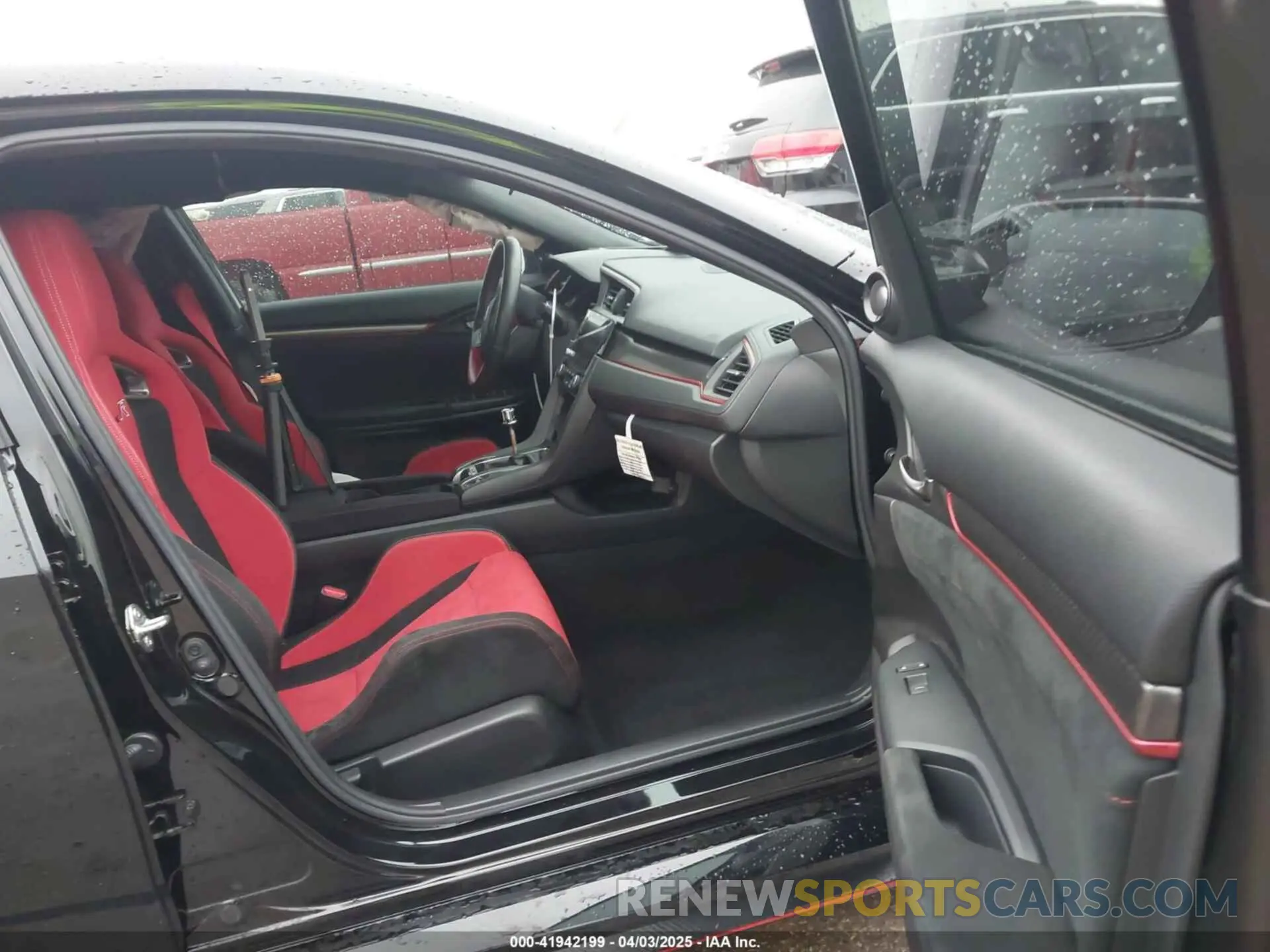 5 fotografías del automóvil dañado SHHFK8G72KU205747 HONDA CIVIC TYPE R 2019