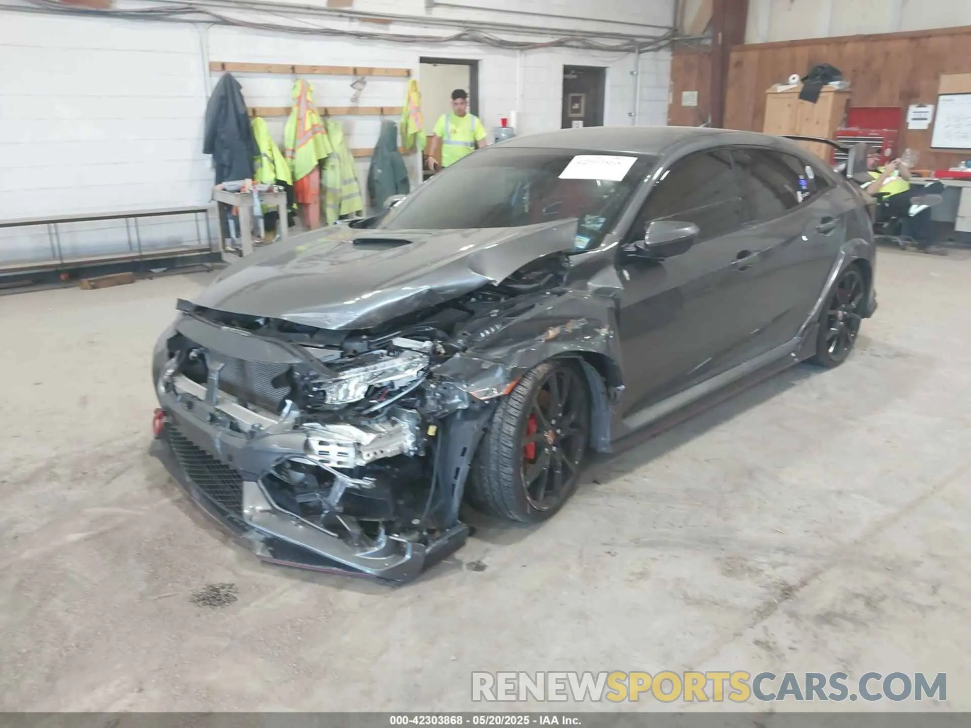 2 fotografías del automóvil dañado SHHFK8G79KU202943 HONDA CIVIC TYPE R 2019