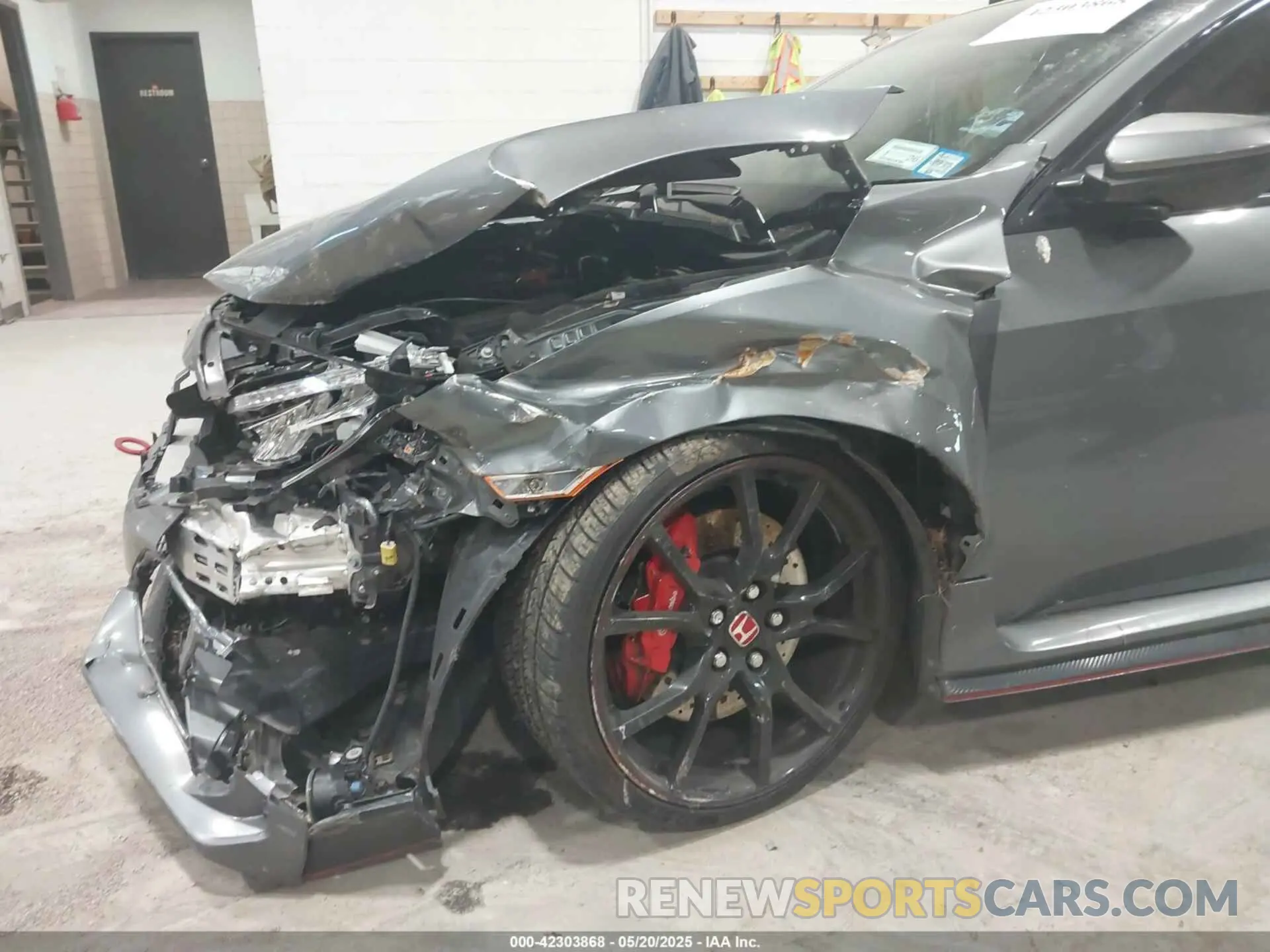 6 fotografías del automóvil dañado SHHFK8G79KU202943 HONDA CIVIC TYPE R 2019