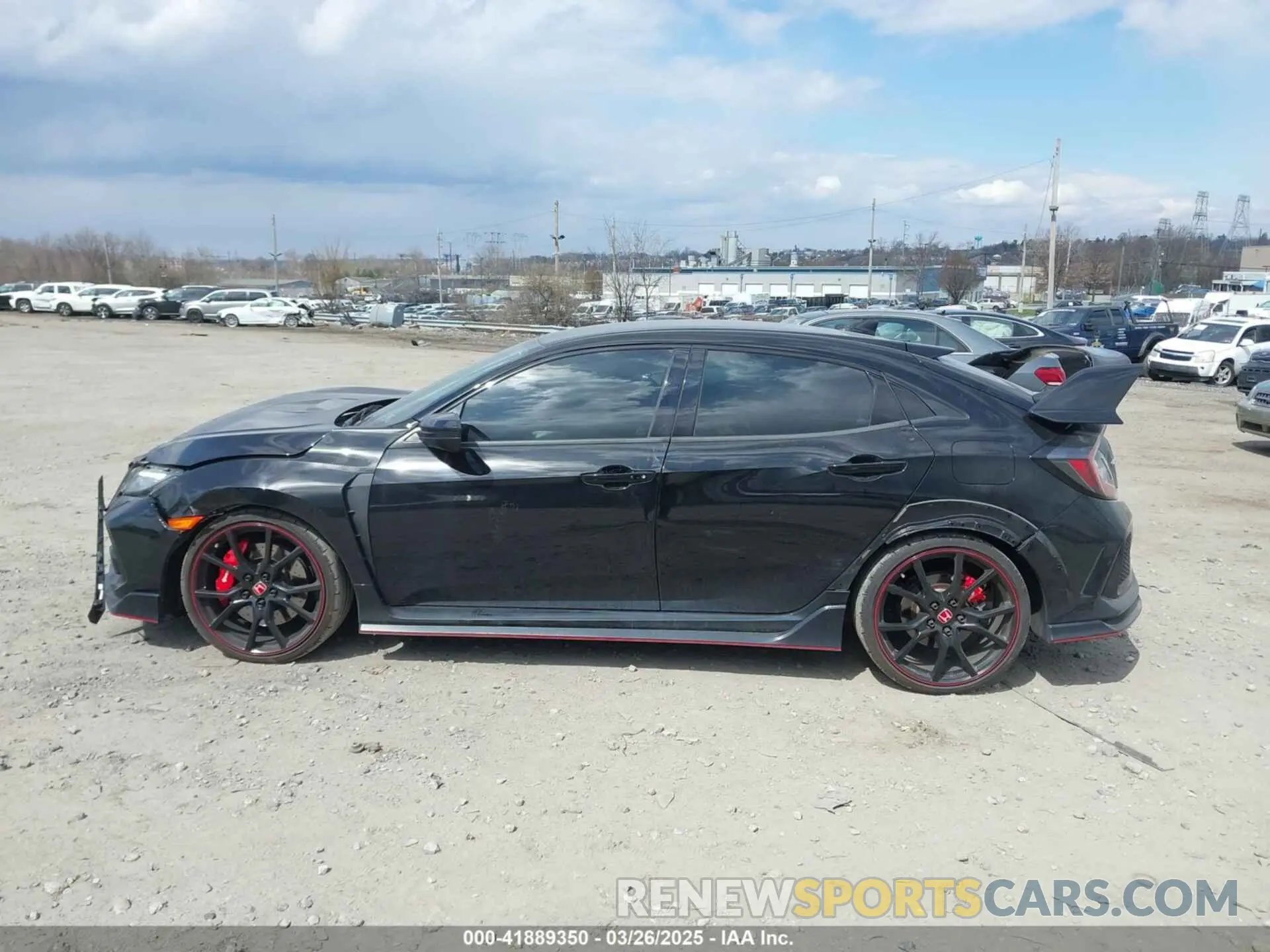 13 fotografías del automóvil dañado SHHFK8G7XKU202773 HONDA CIVIC TYPE R 2019