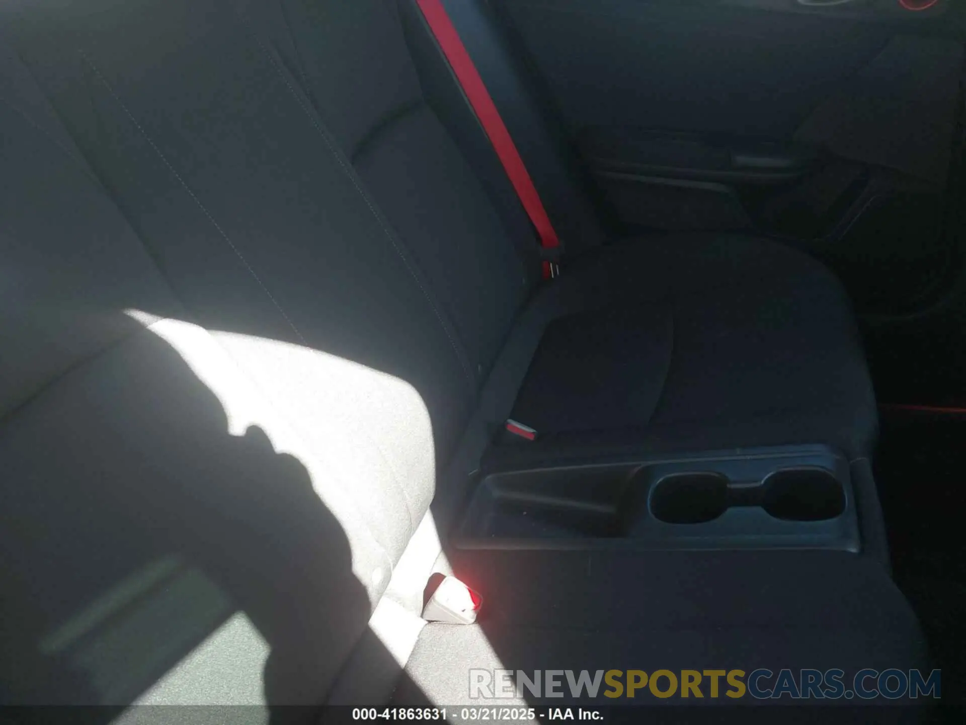 8 fotografías del automóvil dañado SHHFK8G70L4201682 HONDA CIVIC TYPE R 2020