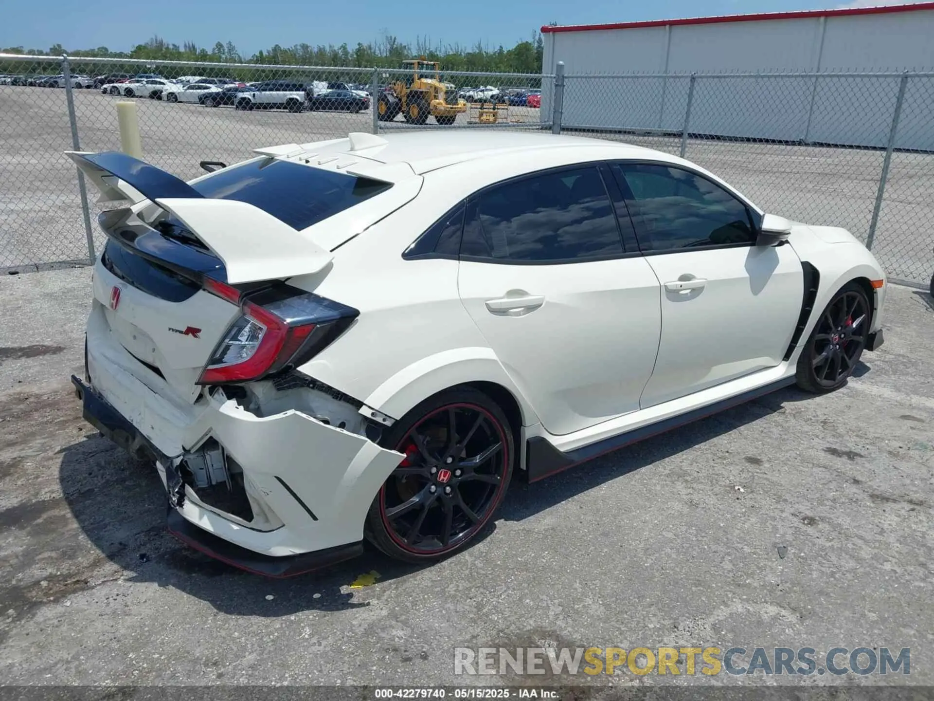 4 fotografías del automóvil dañado SHHFK8G71LU200590 HONDA CIVIC TYPE R 2020