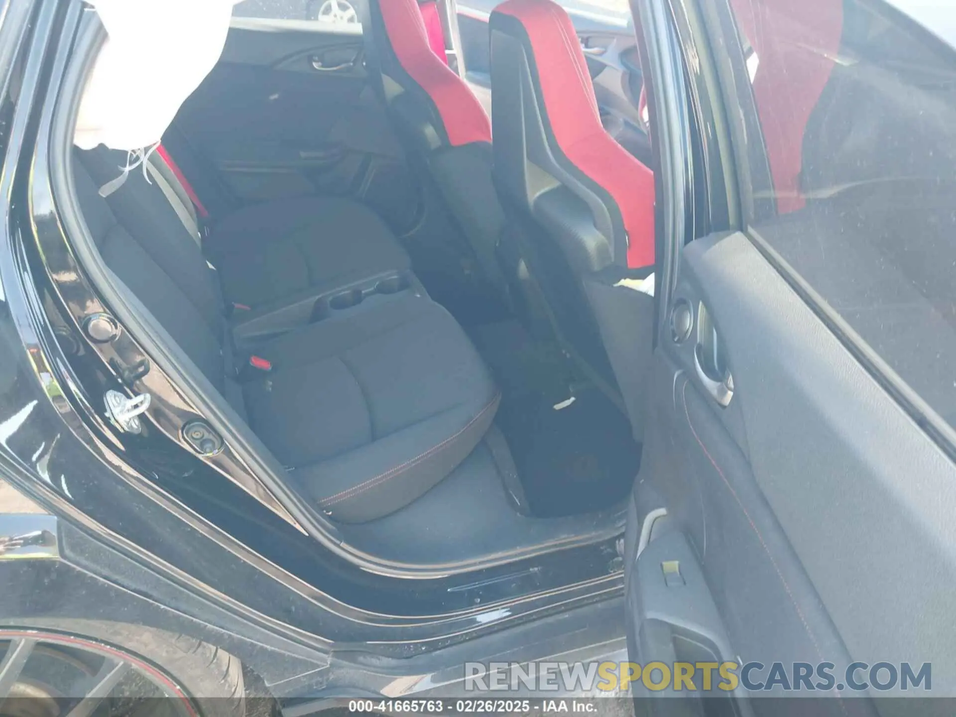 8 fotografías del automóvil dañado SHHFK8G74MU201847 HONDA CIVIC TYPE R 2021