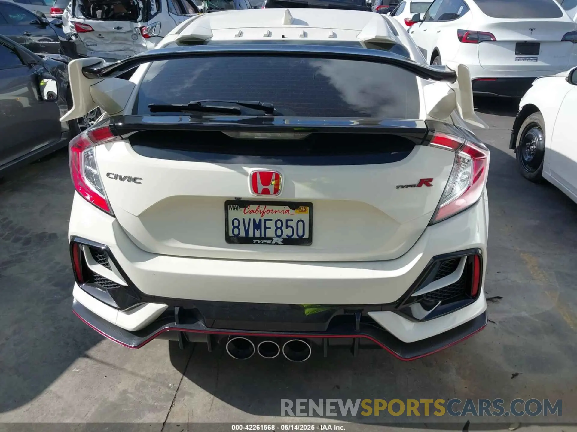 17 fotografías del automóvil dañado SHHFK8G75MU201985 HONDA CIVIC TYPE R 2021