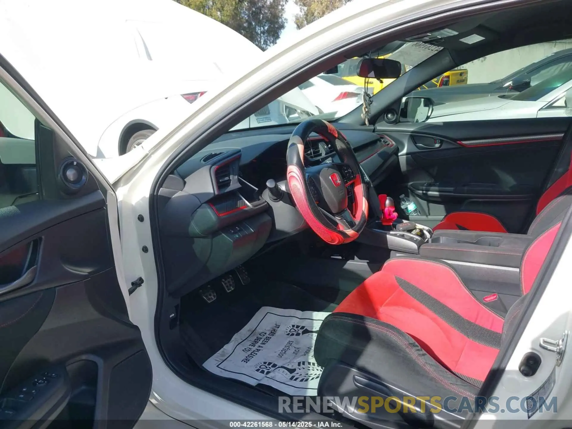 19 fotografías del automóvil dañado SHHFK8G75MU201985 HONDA CIVIC TYPE R 2021