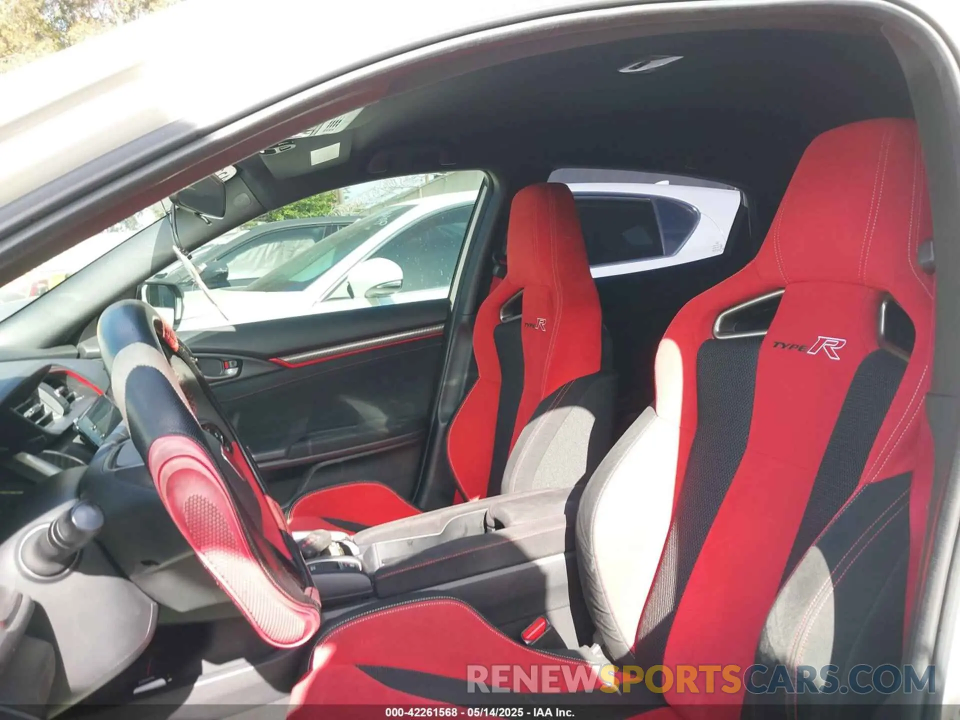 20 fotografías del automóvil dañado SHHFK8G75MU201985 HONDA CIVIC TYPE R 2021