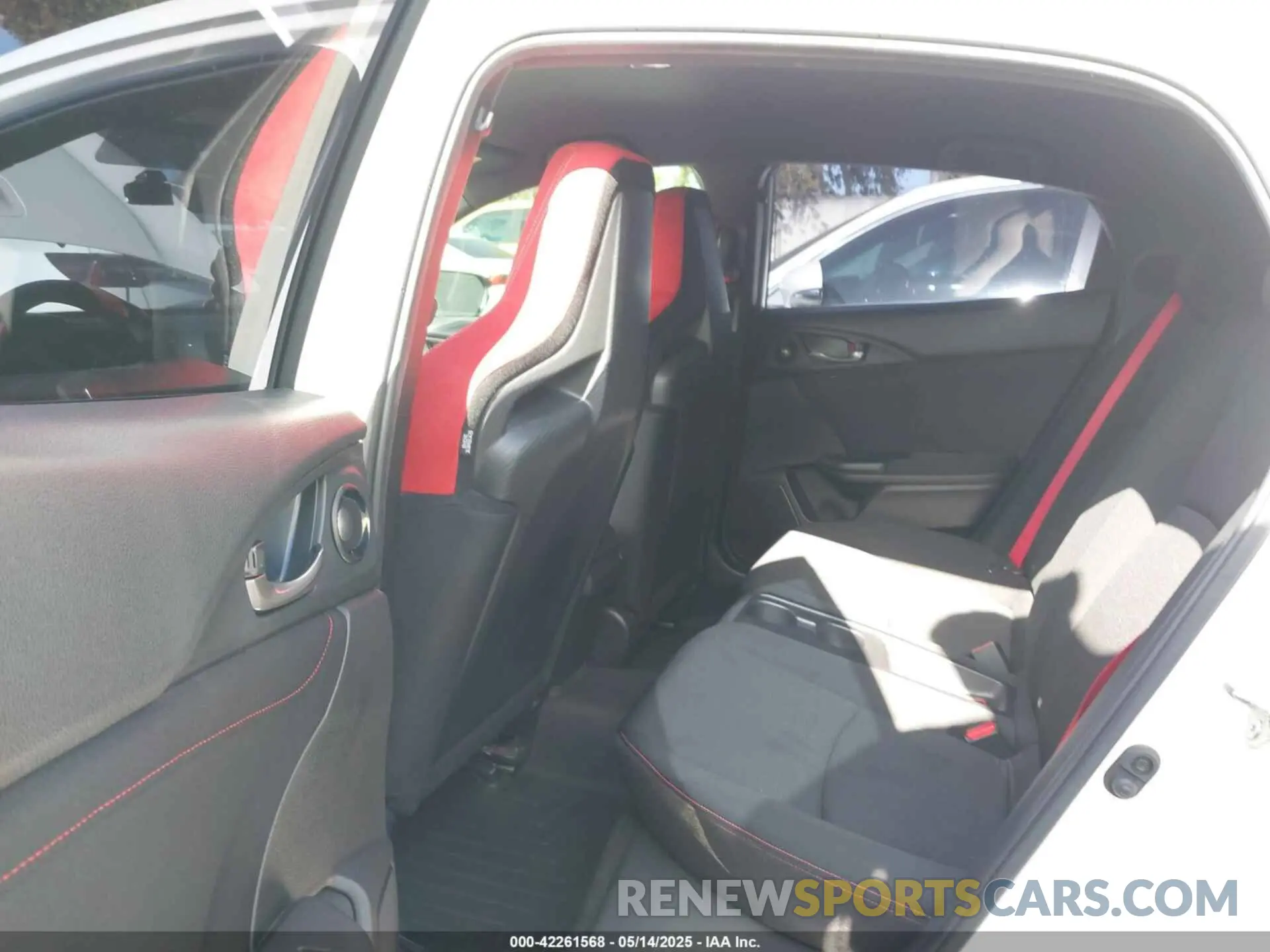 22 fotografías del automóvil dañado SHHFK8G75MU201985 HONDA CIVIC TYPE R 2021