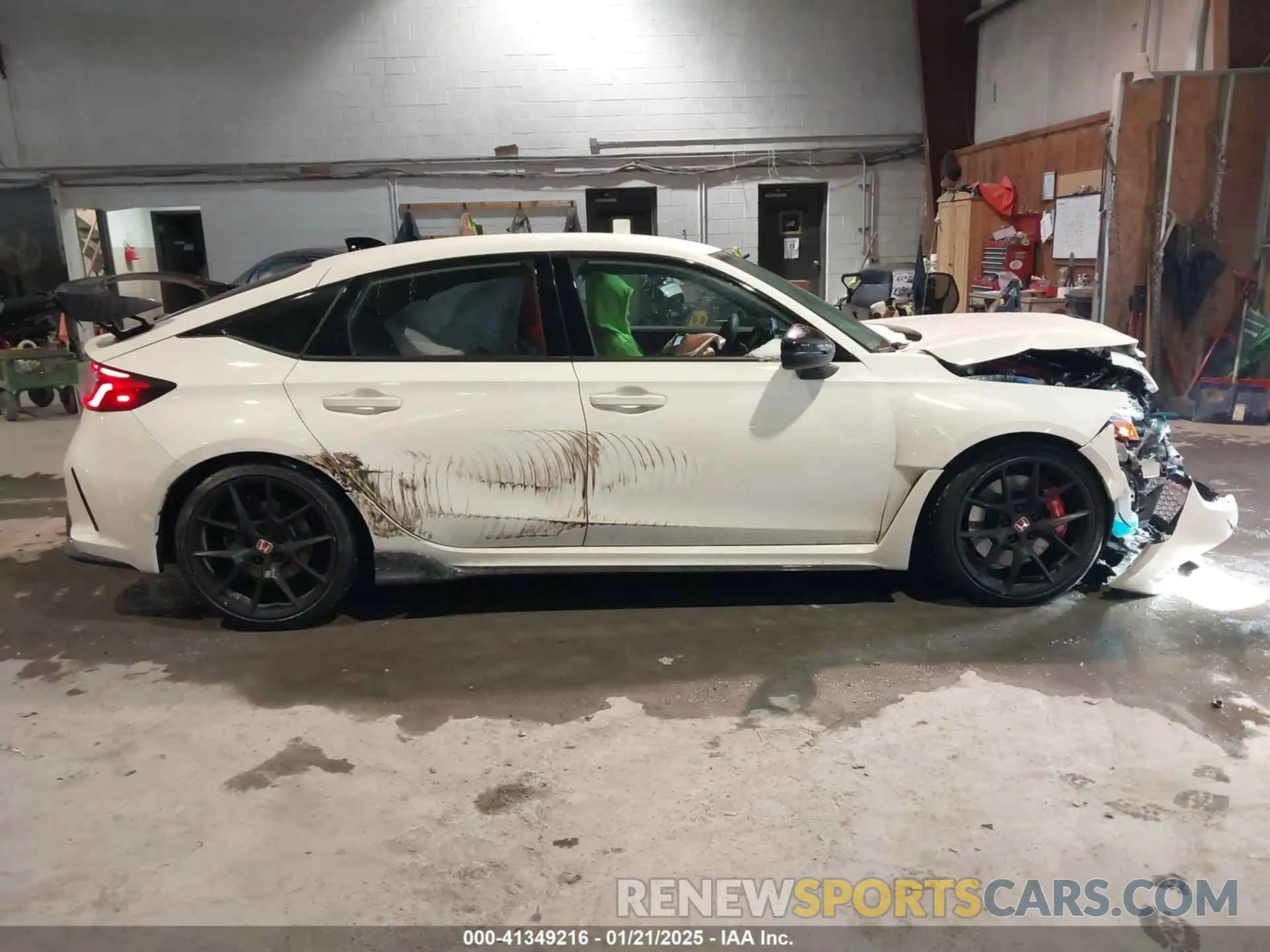 13 fotografías del automóvil dañado JHMFL5G40RX003751 HONDA CIVIC TYPE R 2024