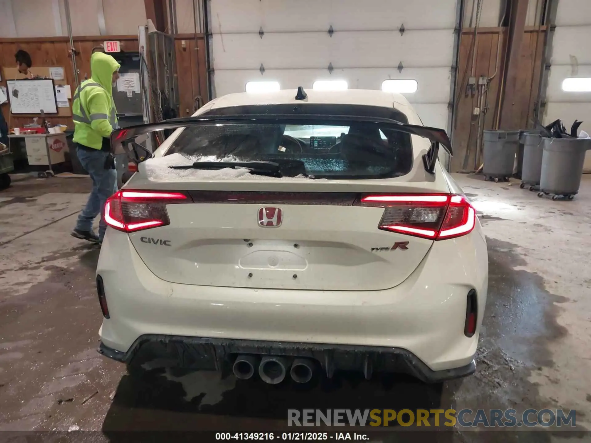16 fotografías del automóvil dañado JHMFL5G40RX003751 HONDA CIVIC TYPE R 2024