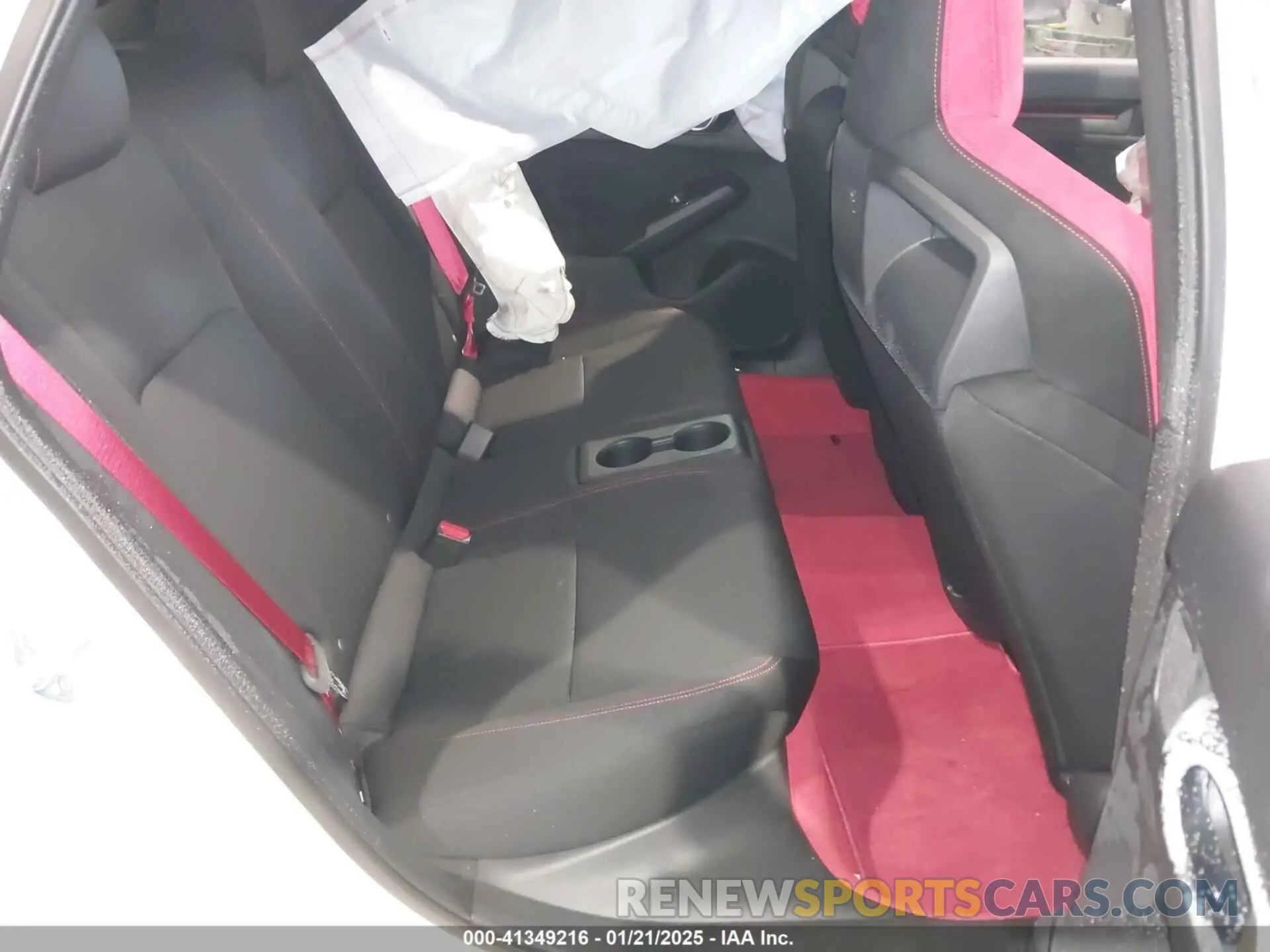 8 fotografías del automóvil dañado JHMFL5G40RX003751 HONDA CIVIC TYPE R 2024
