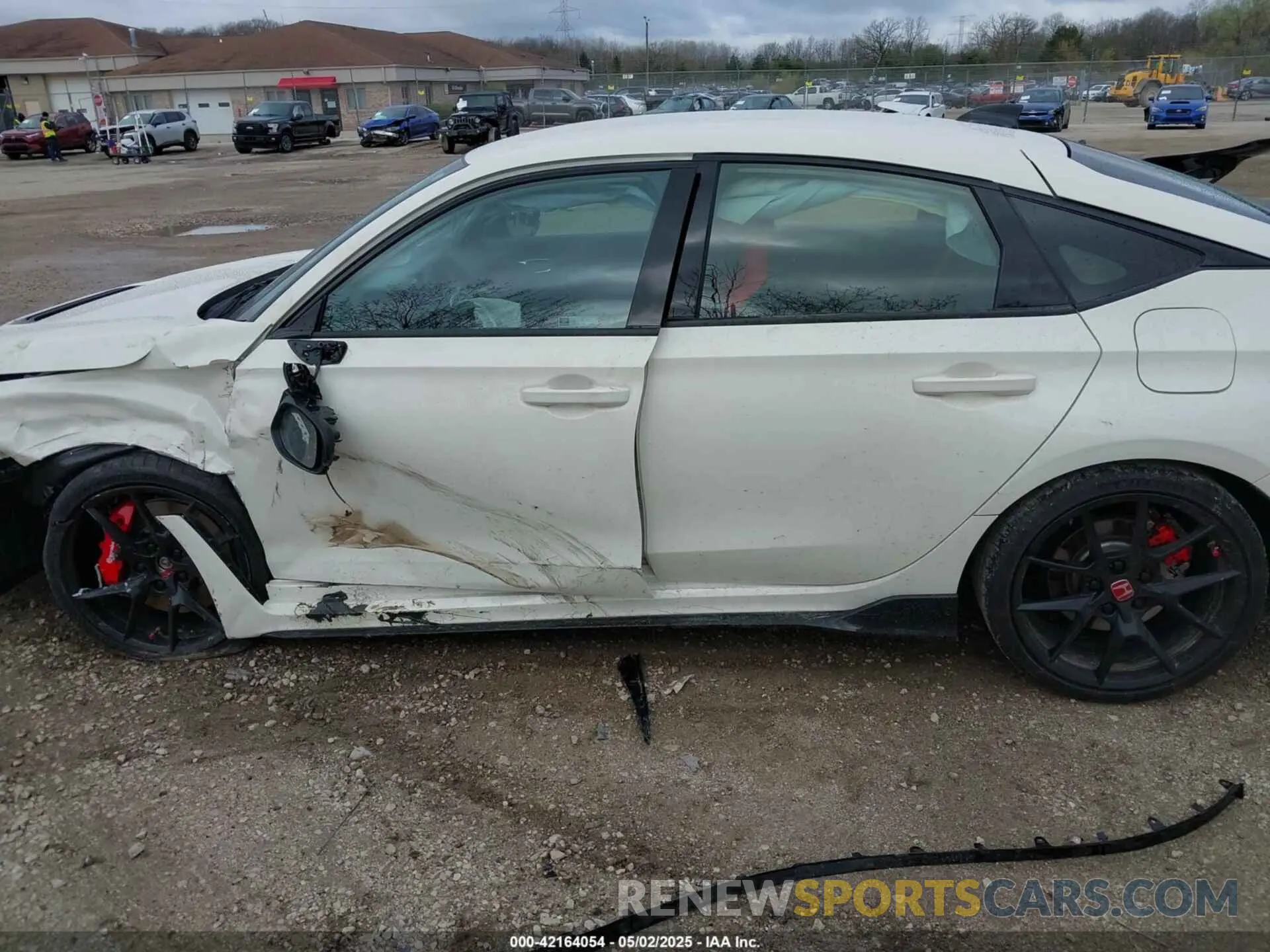 14 fotografías del automóvil dañado JHMFL5G49RX000945 HONDA CIVIC TYPE R 2024