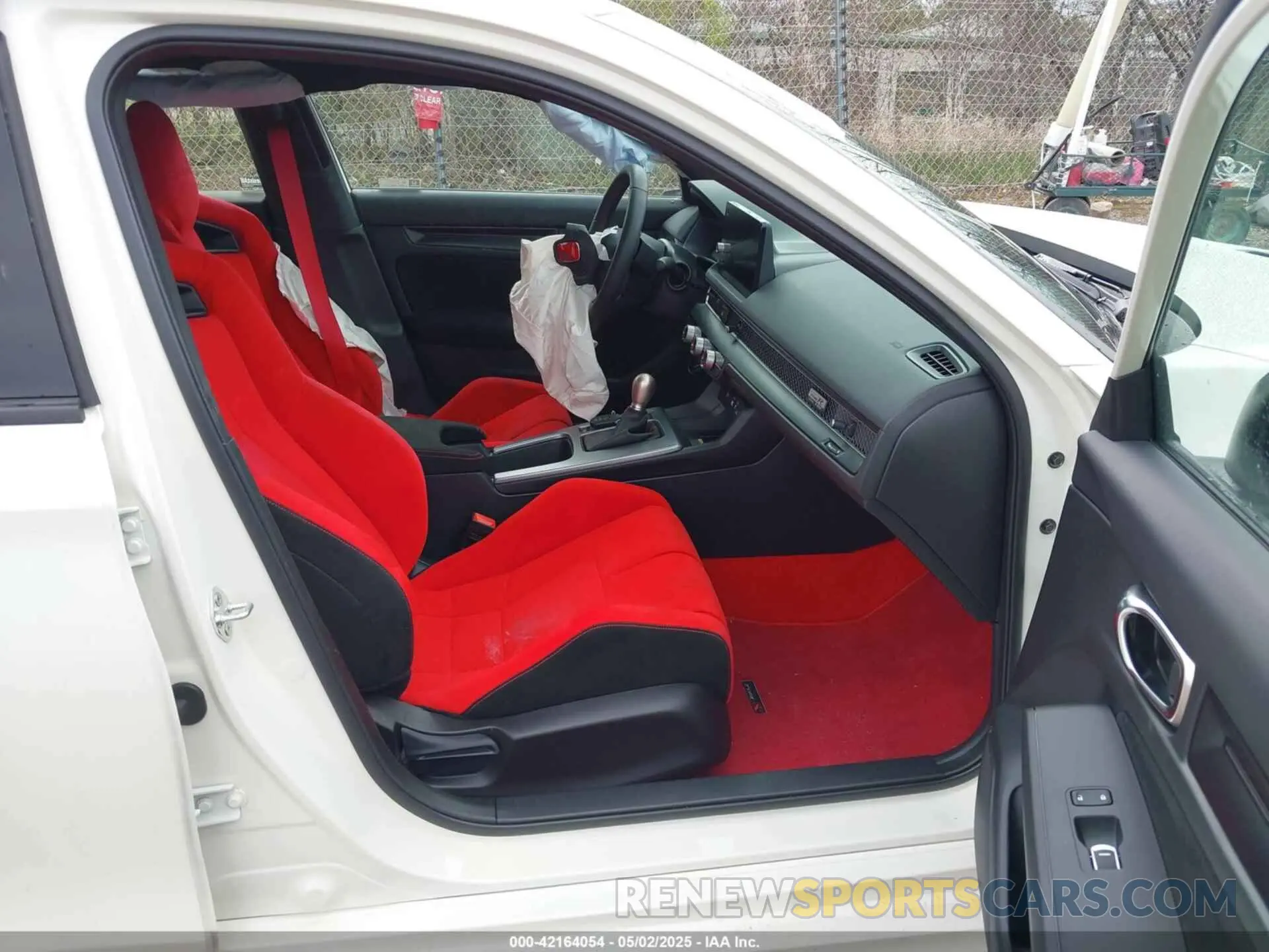 5 fotografías del automóvil dañado JHMFL5G49RX000945 HONDA CIVIC TYPE R 2024