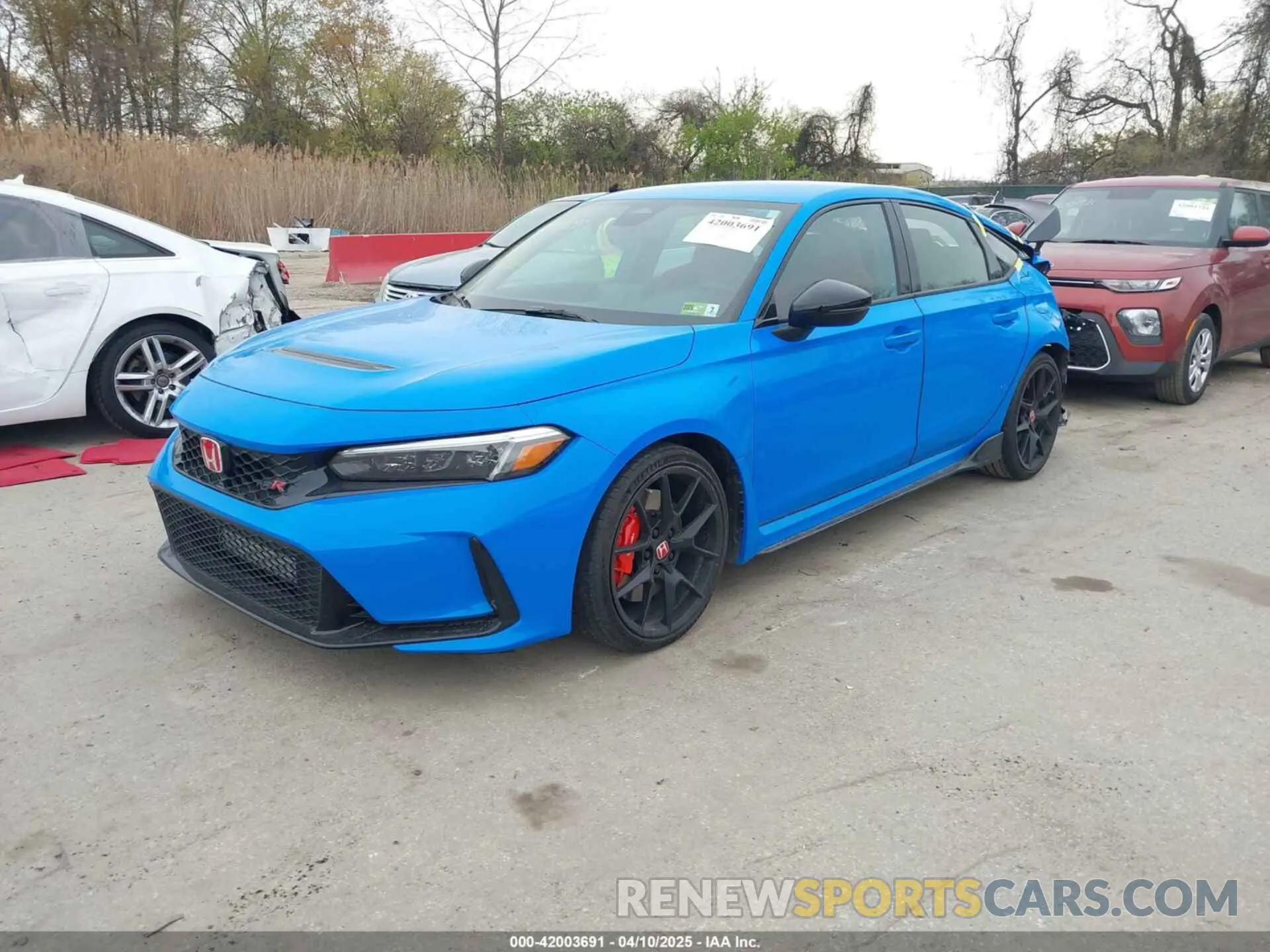 2 fotografías del automóvil dañado JHMFL5G4XRX004020 HONDA CIVIC TYPE R 2024