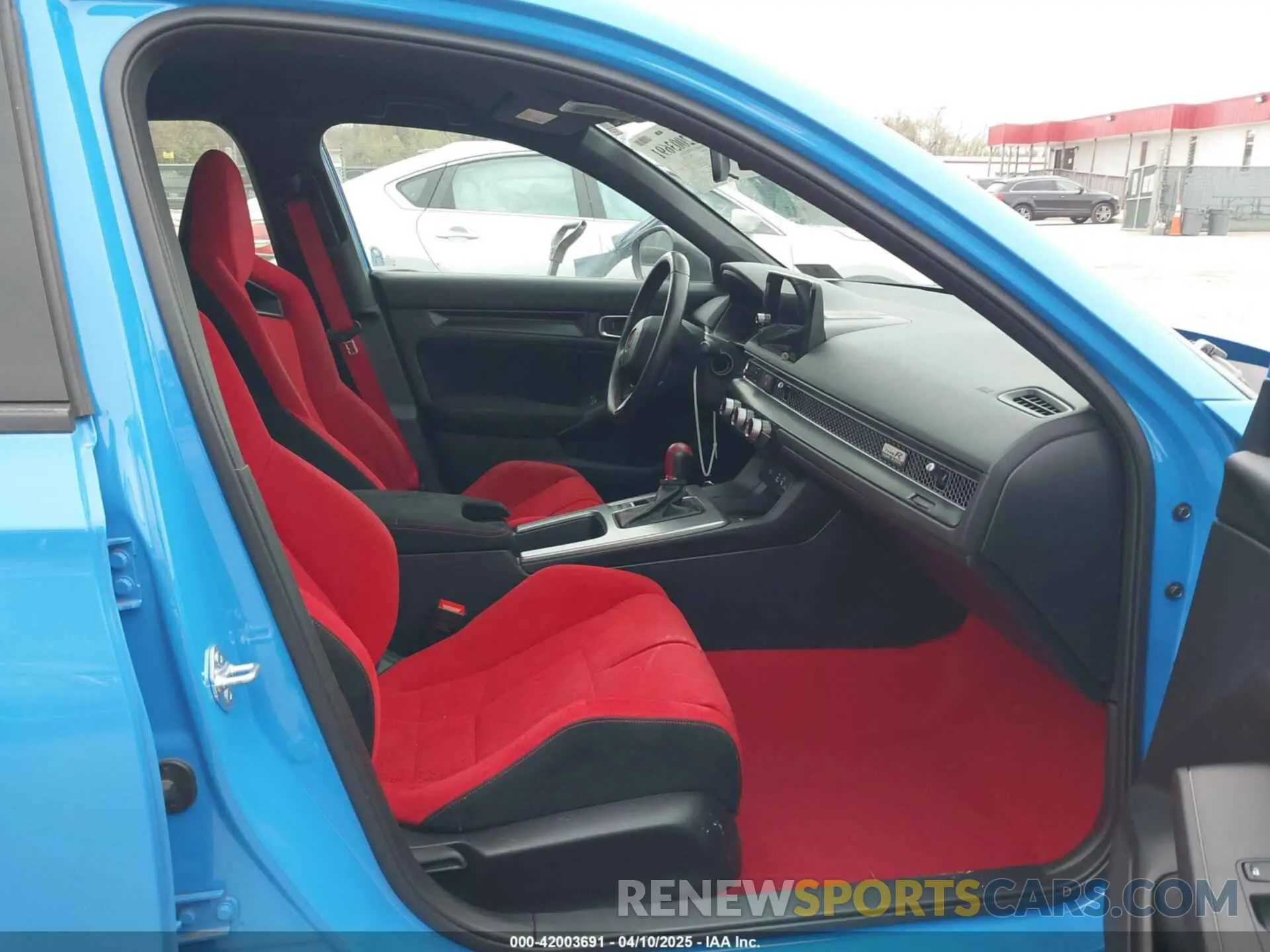 5 fotografías del automóvil dañado JHMFL5G4XRX004020 HONDA CIVIC TYPE R 2024