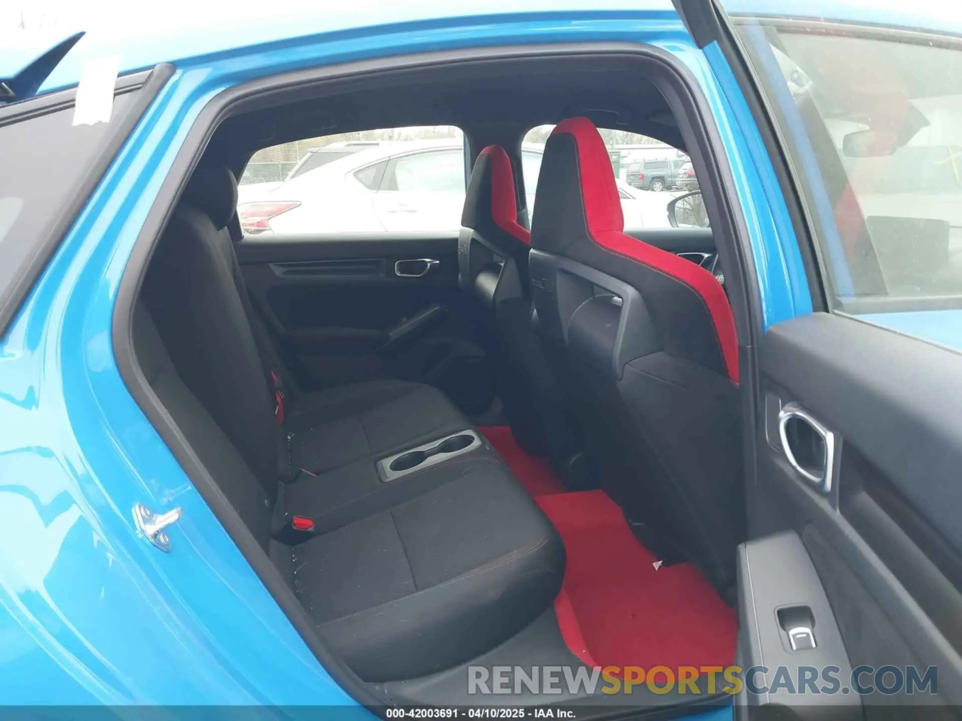 8 fotografías del automóvil dañado JHMFL5G4XRX004020 HONDA CIVIC TYPE R 2024