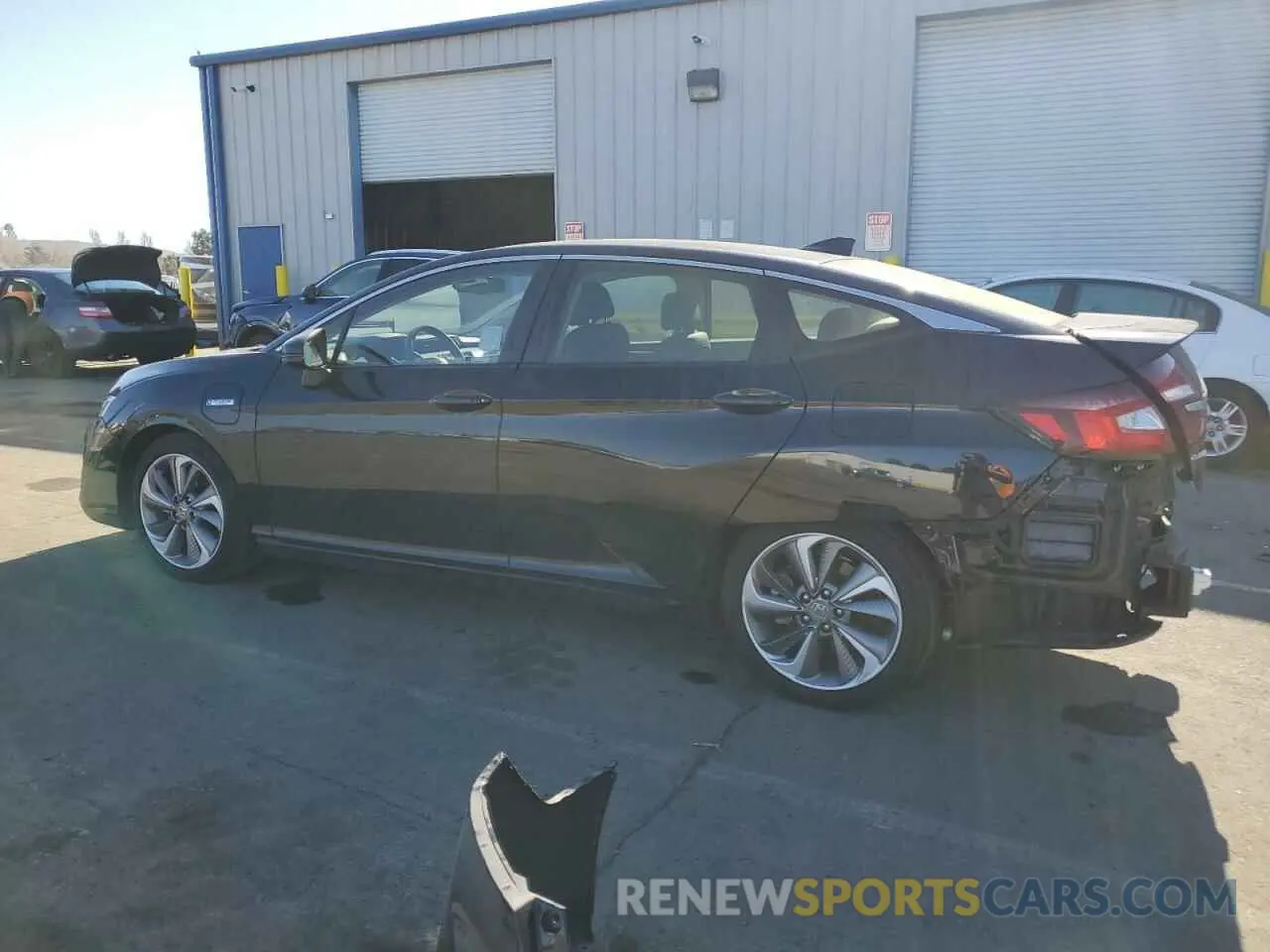 2 fotografías del automóvil dañado JHMZC5F17KC005854 HONDA CLARITY 2019