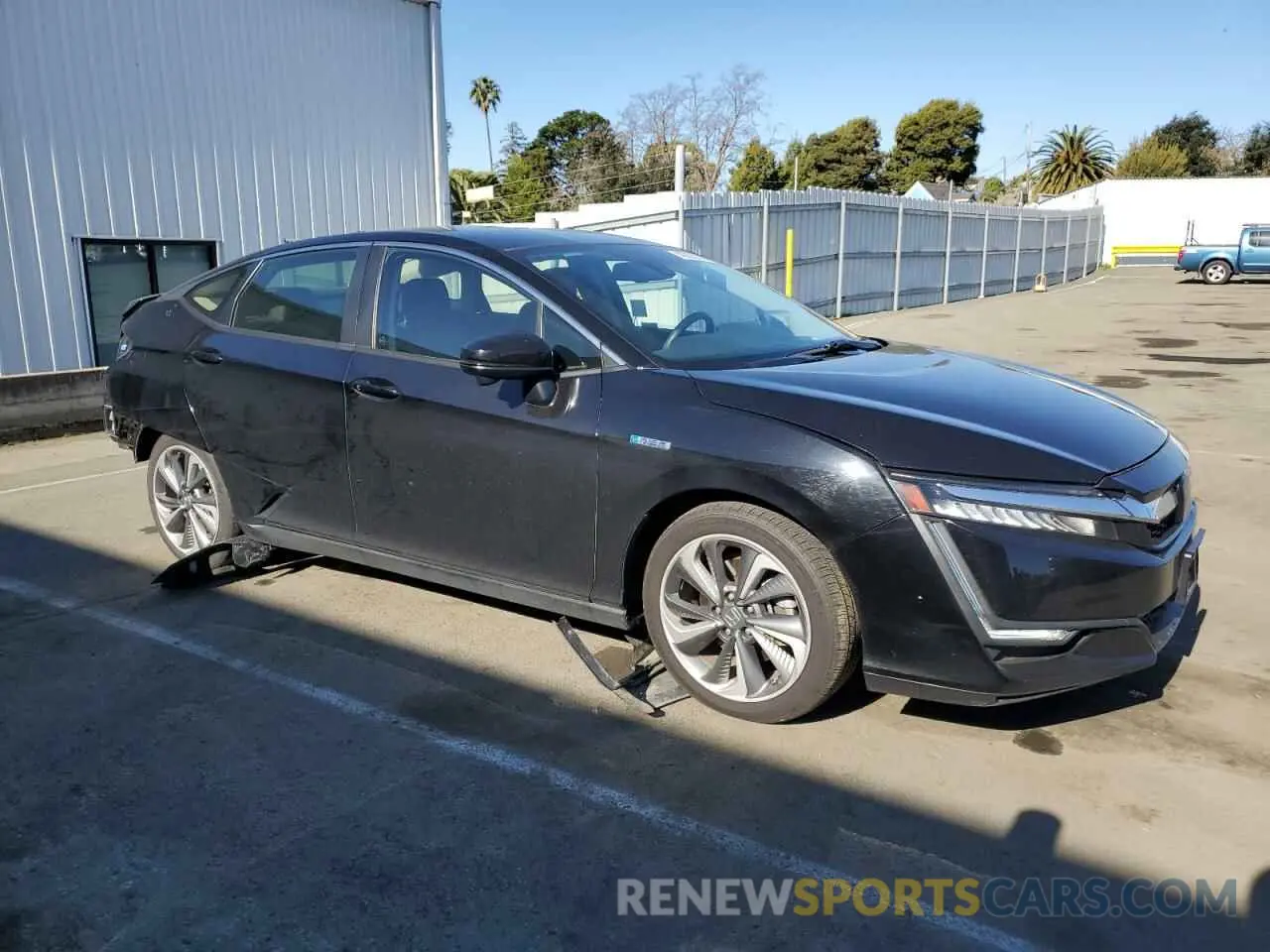 4 fotografías del automóvil dañado JHMZC5F17KC005854 HONDA CLARITY 2019