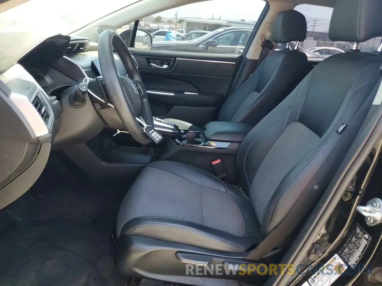 7 fotografías del automóvil dañado JHMZC5F18KC002672 HONDA CLARITY 2019