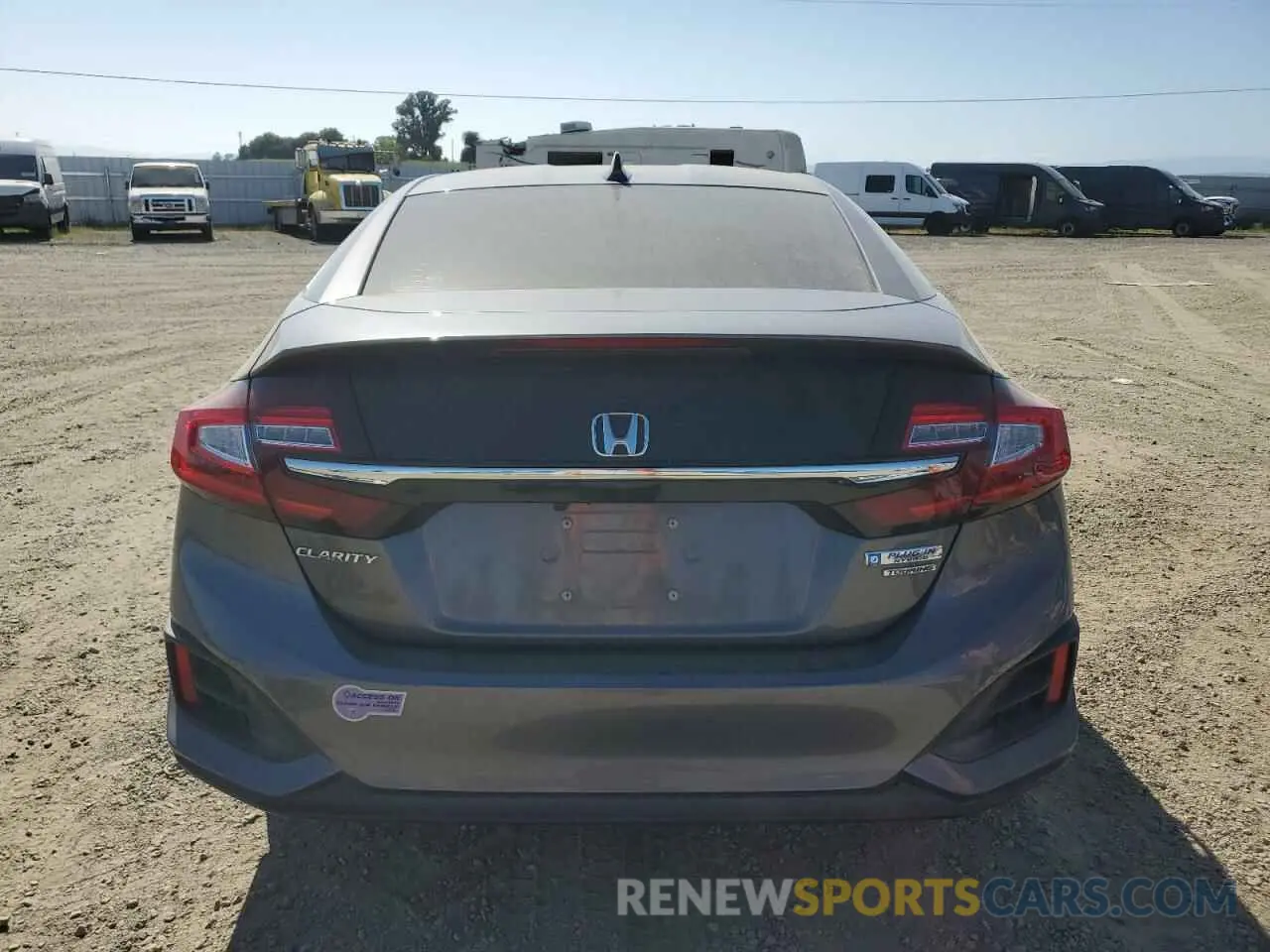 6 fotografías del automóvil dañado JHMZC5F33KC003813 HONDA CLARITY 2019