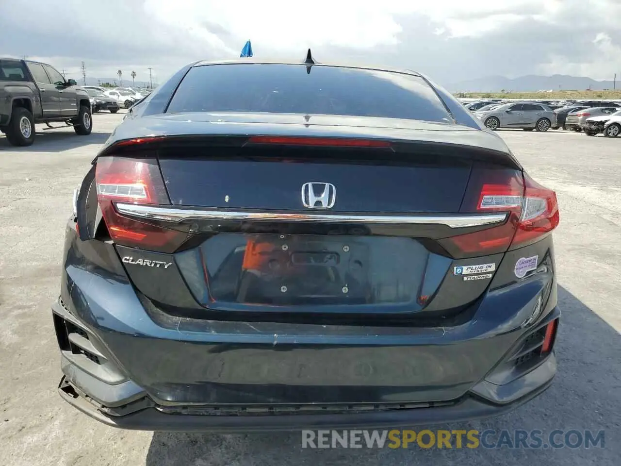 6 fotografías del automóvil dañado JHMZC5F39KC001158 HONDA CLARITY 2019