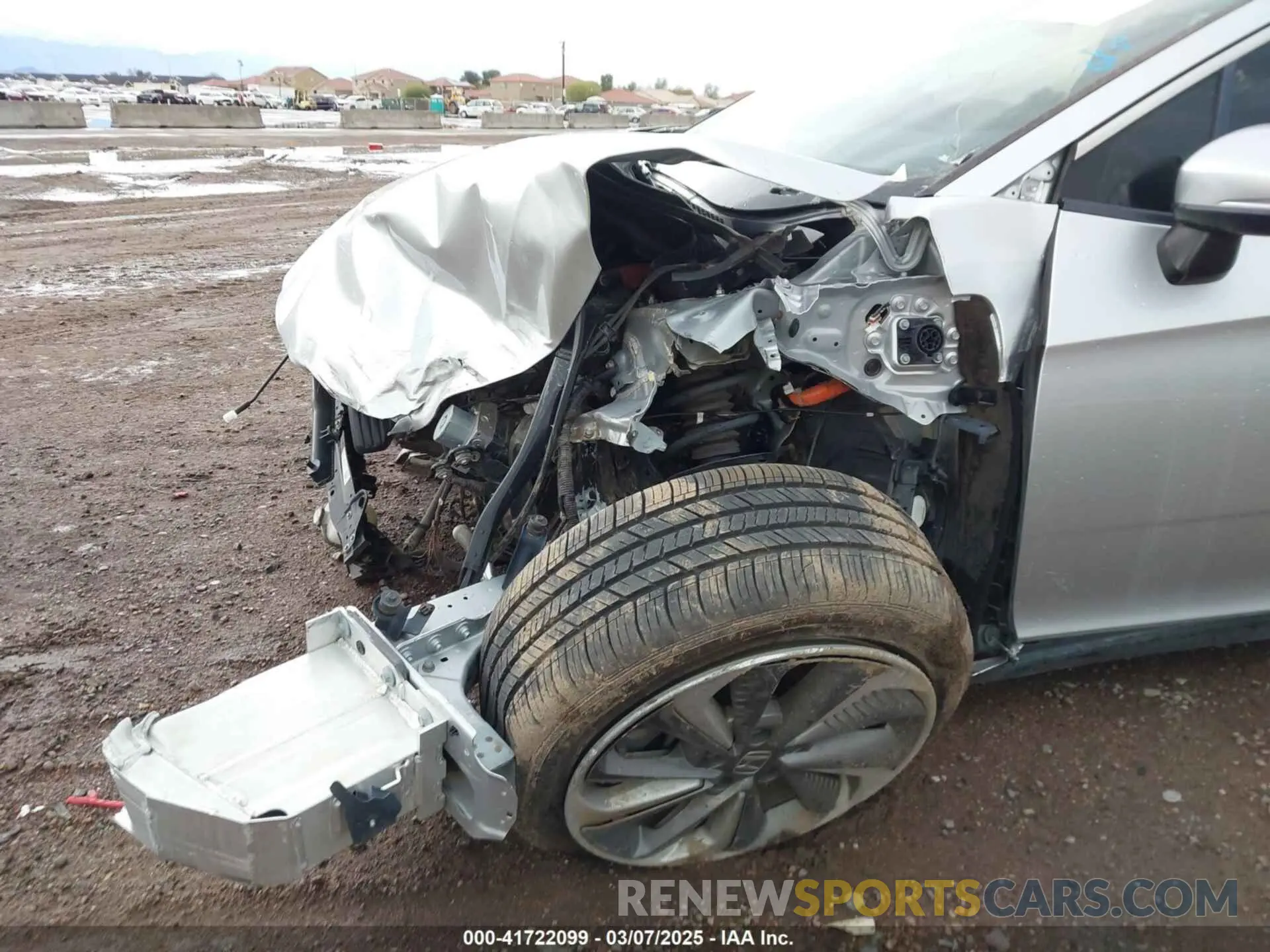 16 fotografías del automóvil dañado JHMZC5F17KC000007 HONDA CLARITY PLUG-IN HYBRID 2019