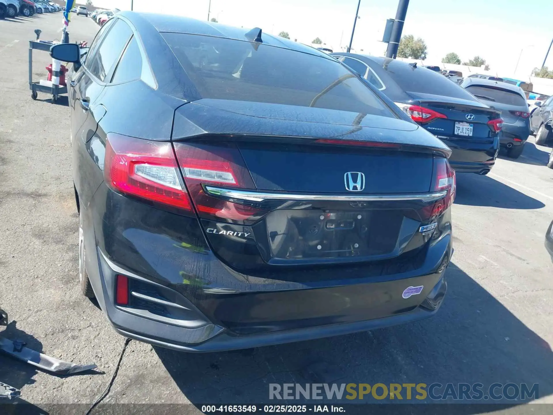 17 fotografías del automóvil dañado JHMZC5F31KC001168 HONDA CLARITY PLUG-IN HYBRID 2019