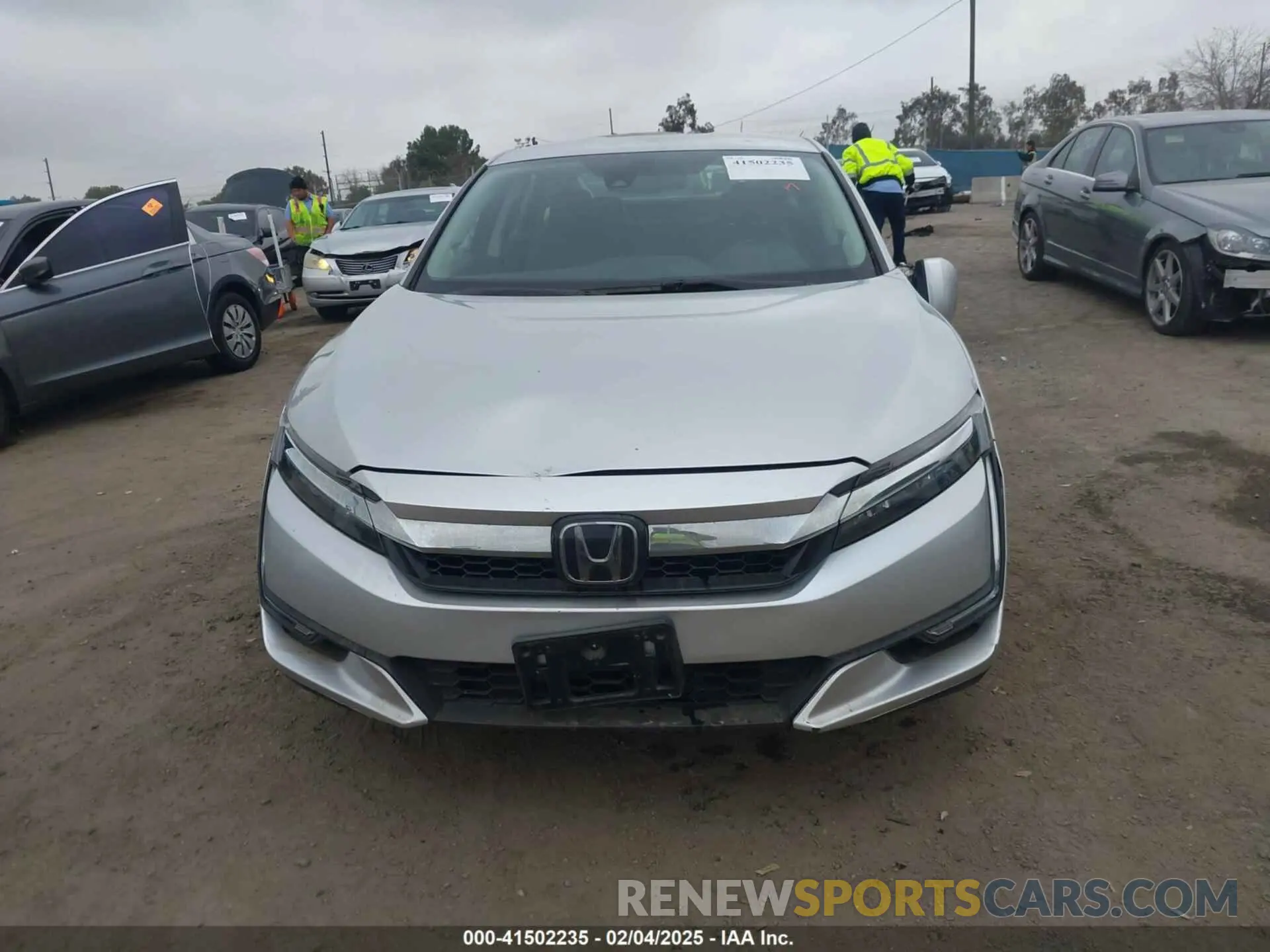 12 fotografías del automóvil dañado JHMZC5F36KC000792 HONDA CLARITY PLUG-IN HYBRID 2019