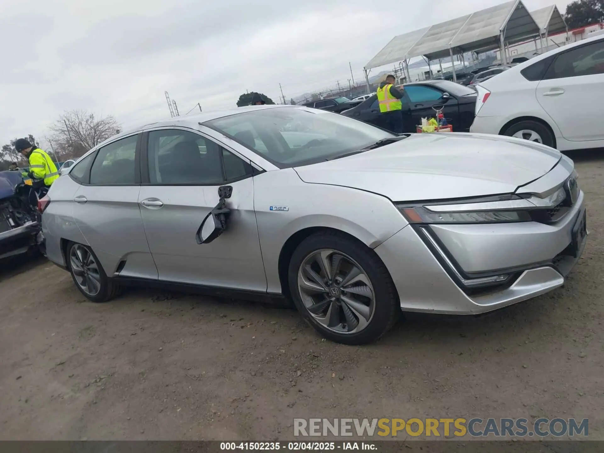 13 fotografías del automóvil dañado JHMZC5F36KC000792 HONDA CLARITY PLUG-IN HYBRID 2019