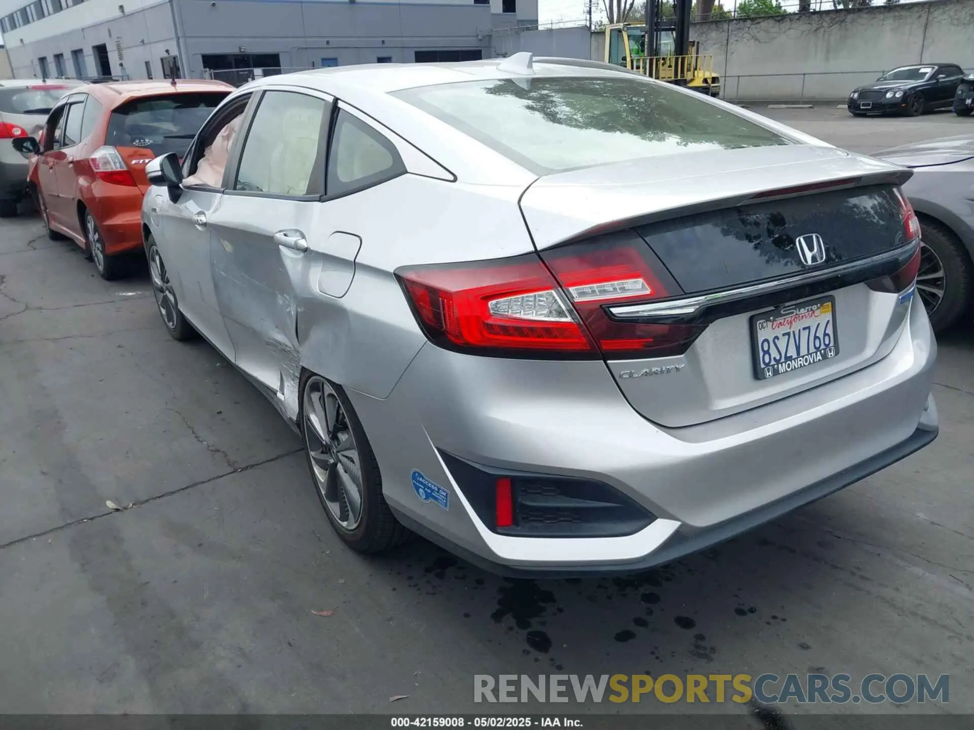 3 fotografías del automóvil dañado JHMZC5F16LC002204 HONDA CLARITY PLUG-IN HYBRID 2020