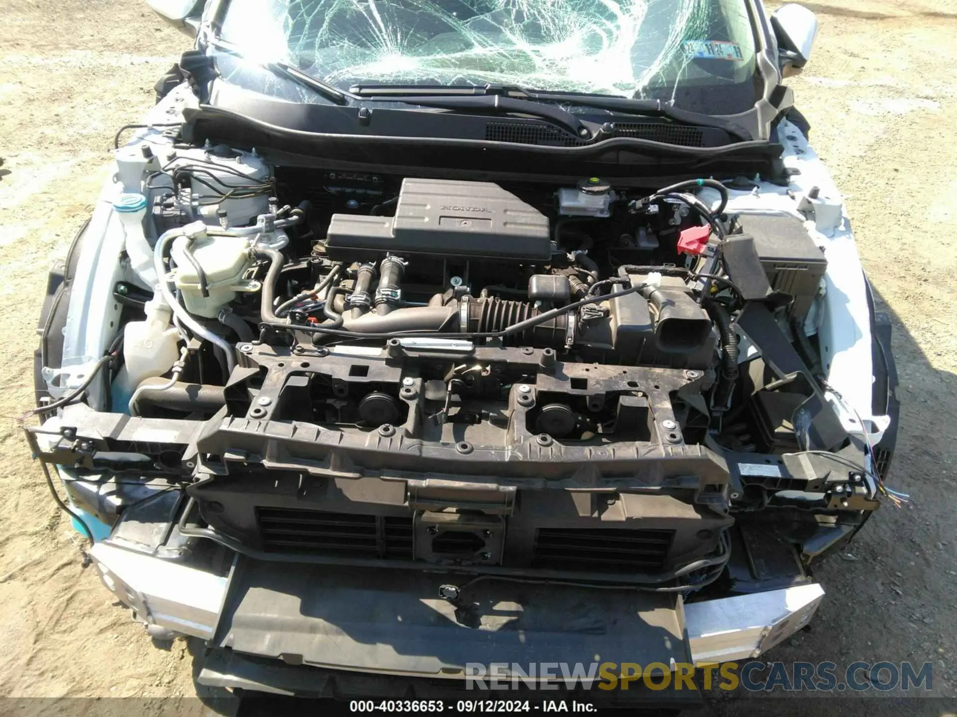 10 fotografías del automóvil dañado 2HKRW2H57HH615502 HONDA CR-V 2017