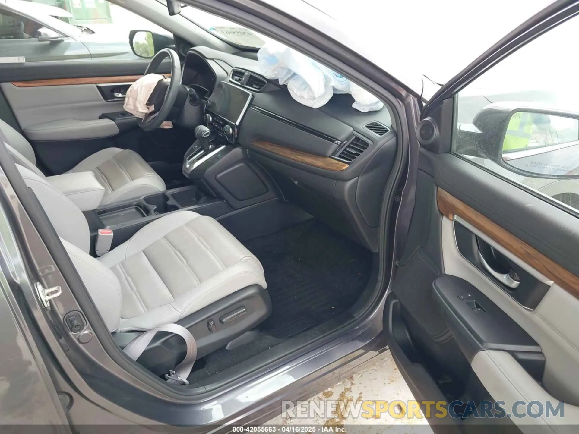 5 fotografías del automóvil dañado 2HKRW1H89KH514862 HONDA CR-V 2019