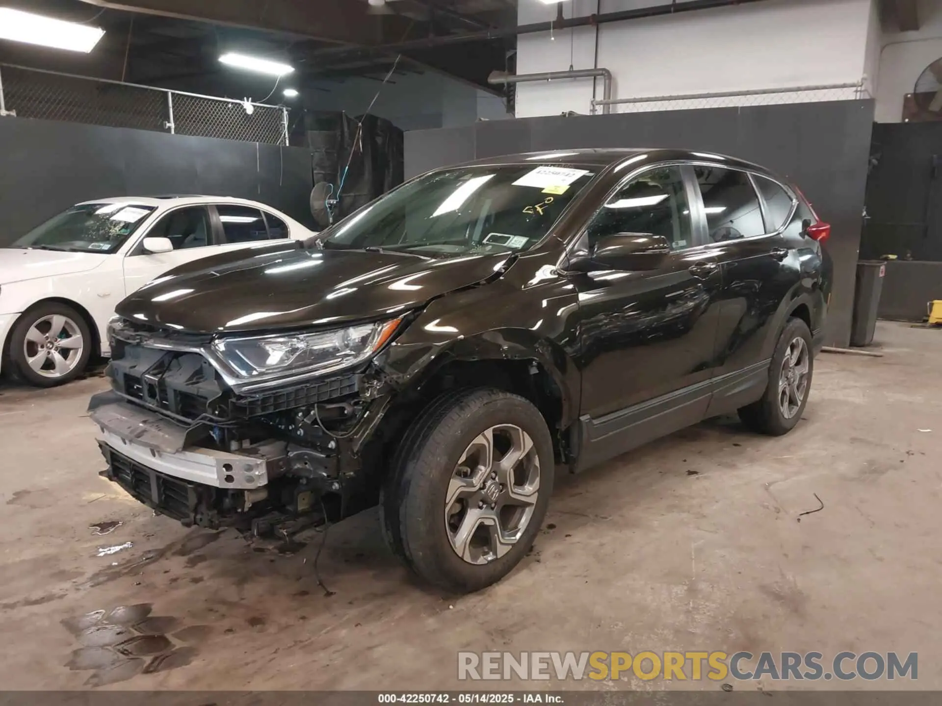 2 fotografías del automóvil dañado 2HKRW2H50KH605725 HONDA CR-V 2019