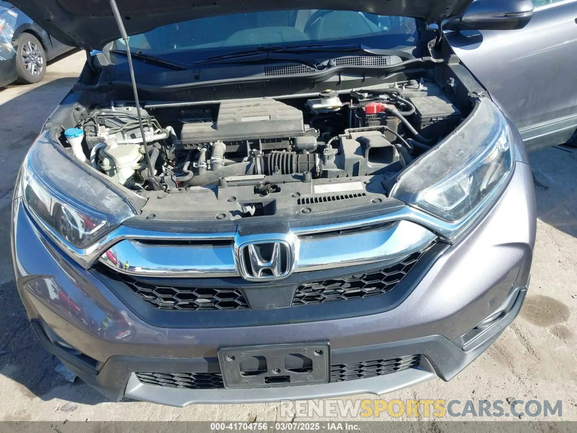 10 fotografías del automóvil dañado 2HKRW2H50KH637316 HONDA CR-V 2019