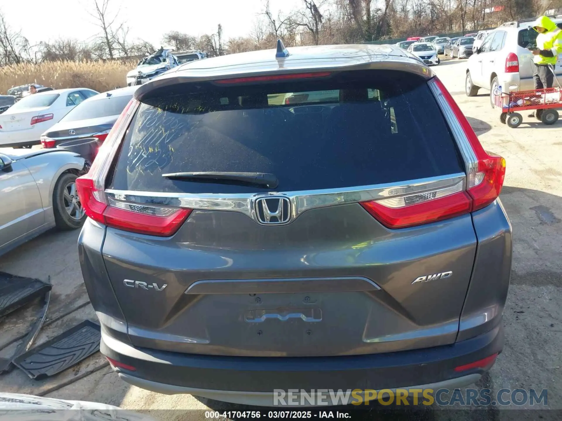 15 fotografías del automóvil dañado 2HKRW2H50KH637316 HONDA CR-V 2019