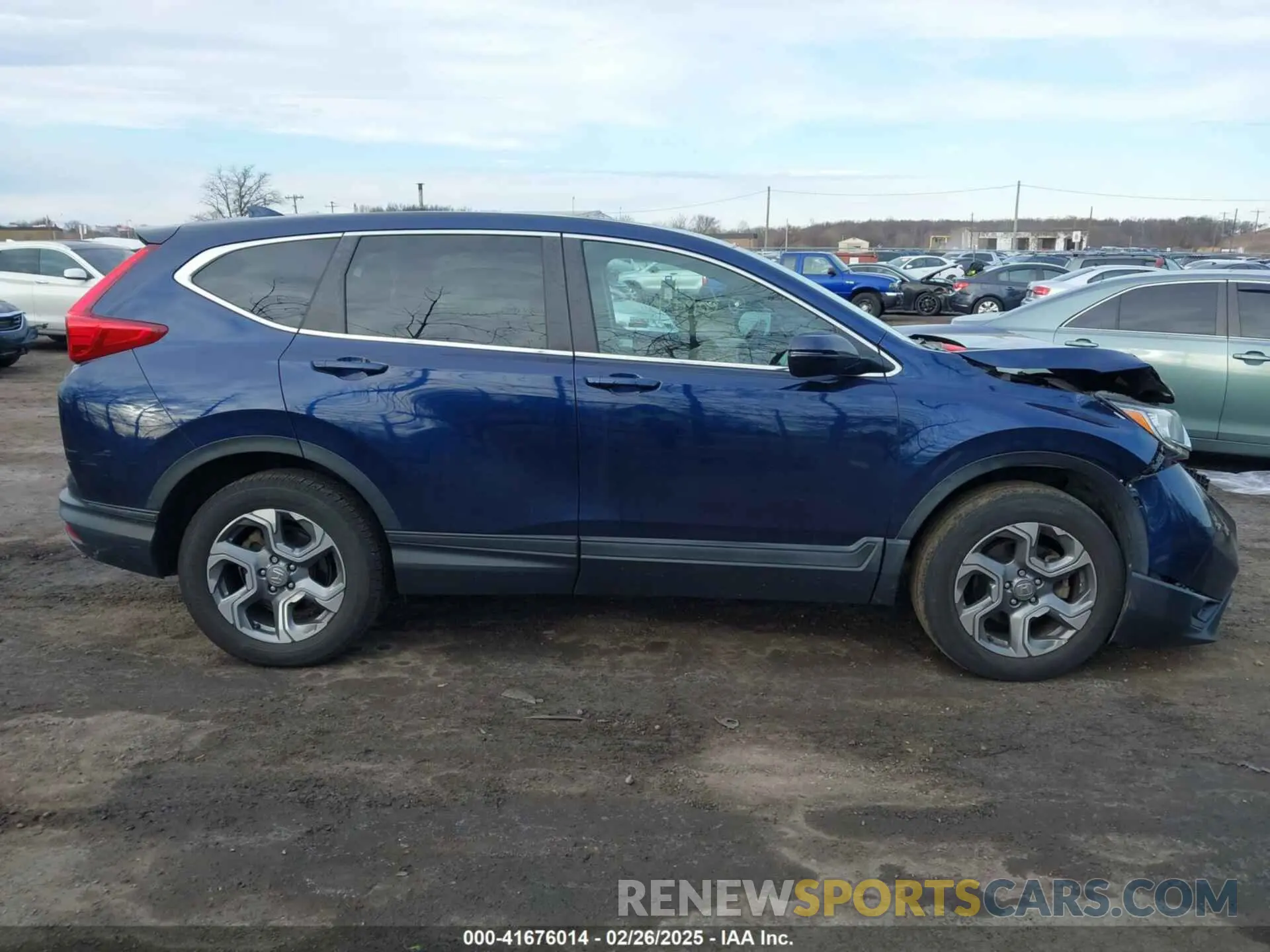 13 fotografías del automóvil dañado 2HKRW2H50KH648462 HONDA CR-V 2019
