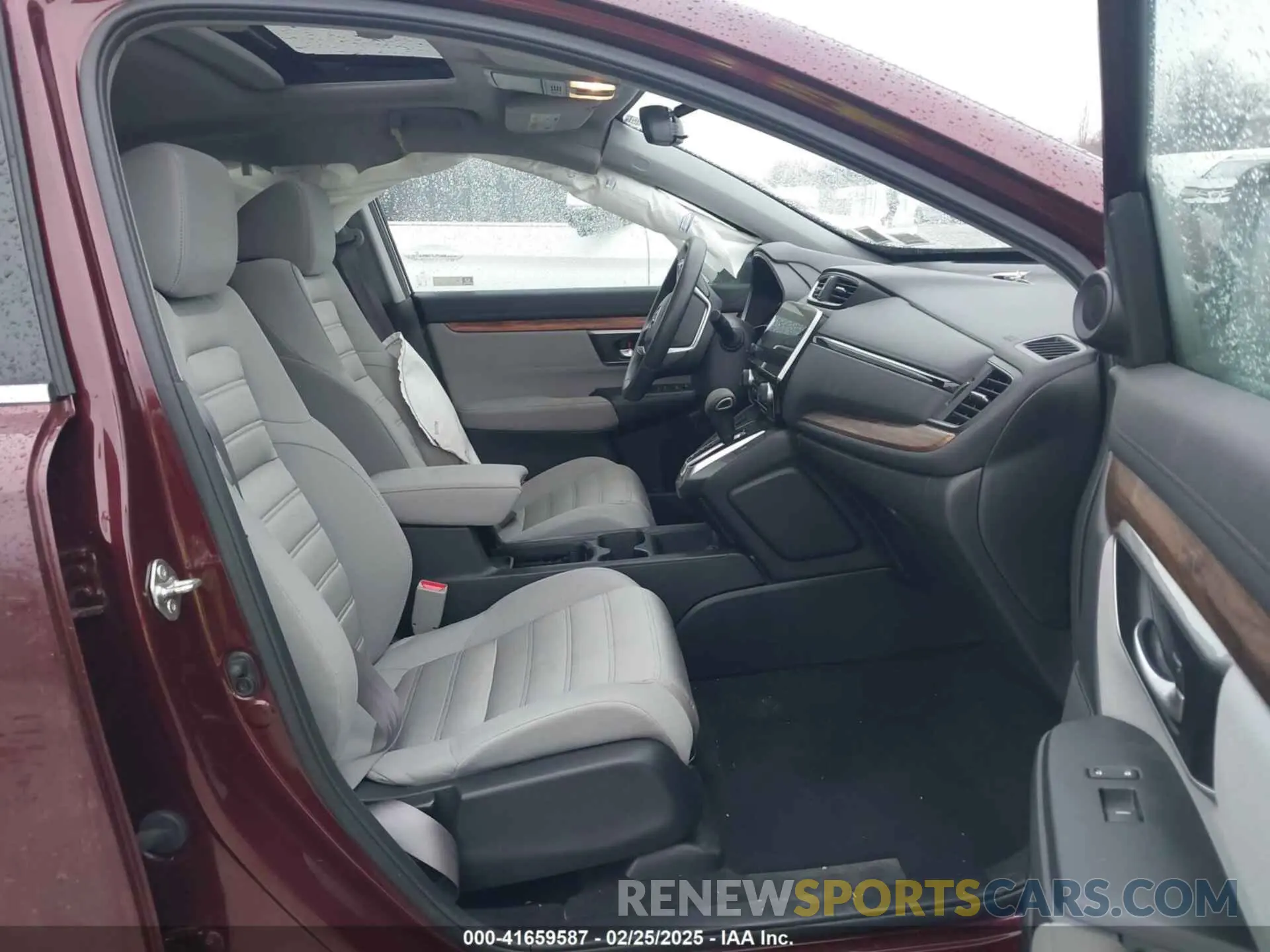 5 fotografías del automóvil dañado 2HKRW2H54KH620731 HONDA CR-V 2019