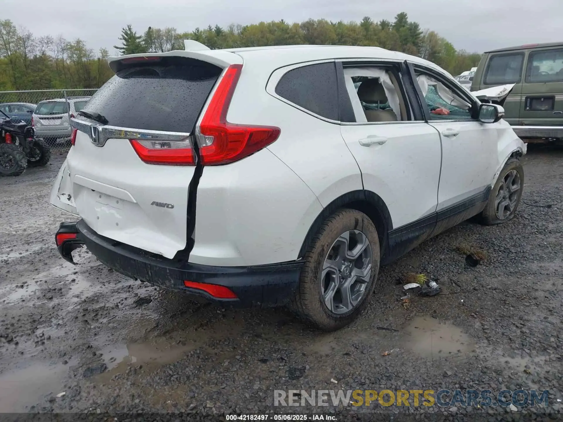 4 fotografías del automóvil dañado 2HKRW2H55KH602674 HONDA CR-V 2019