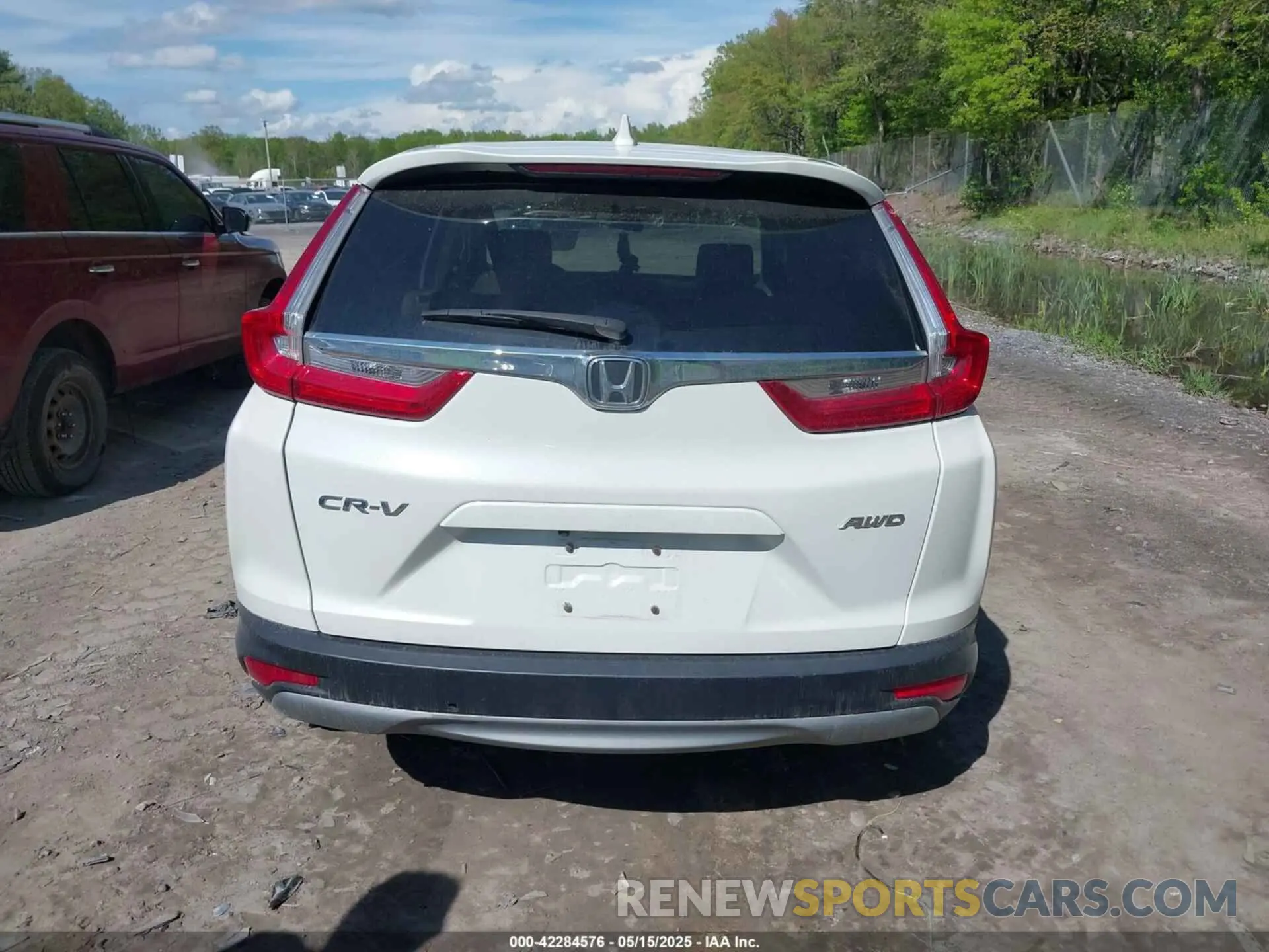 16 fotografías del automóvil dañado 2HKRW2H56KH666061 HONDA CR-V 2019