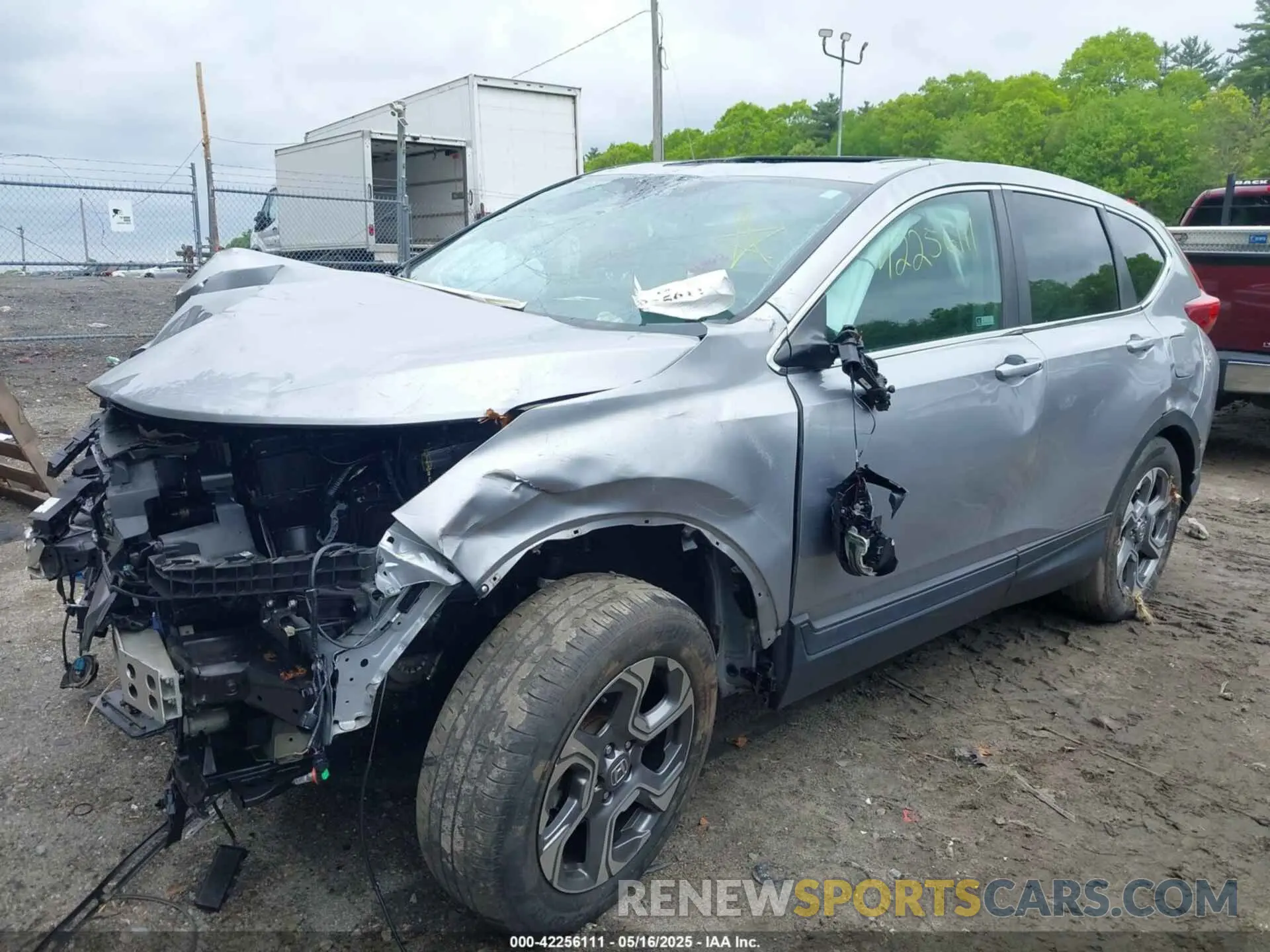 2 fotografías del automóvil dañado 2HKRW2H56KH673222 HONDA CR-V 2019
