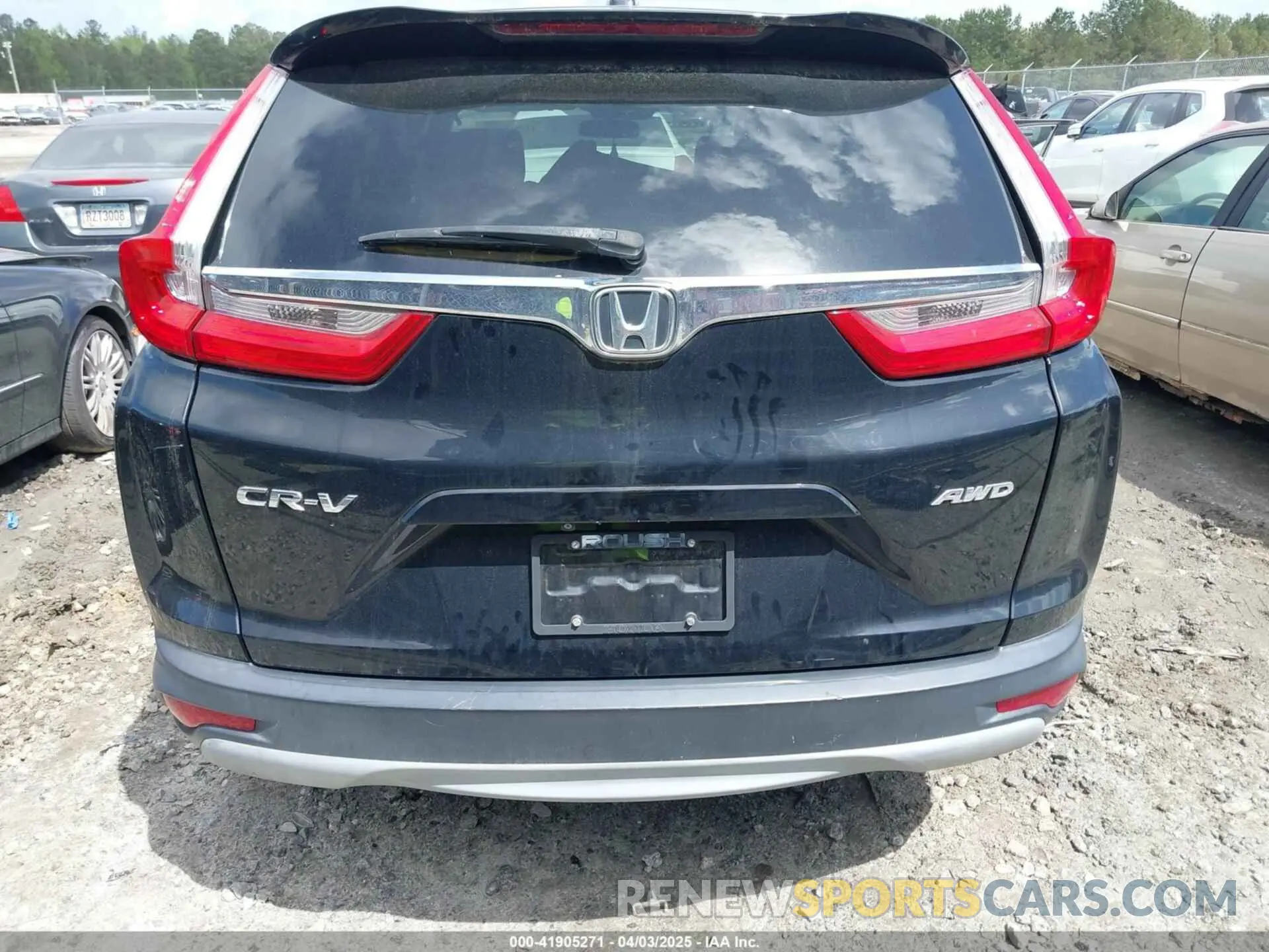 16 fotografías del automóvil dañado 2HKRW2H56KH674662 HONDA CR-V 2019