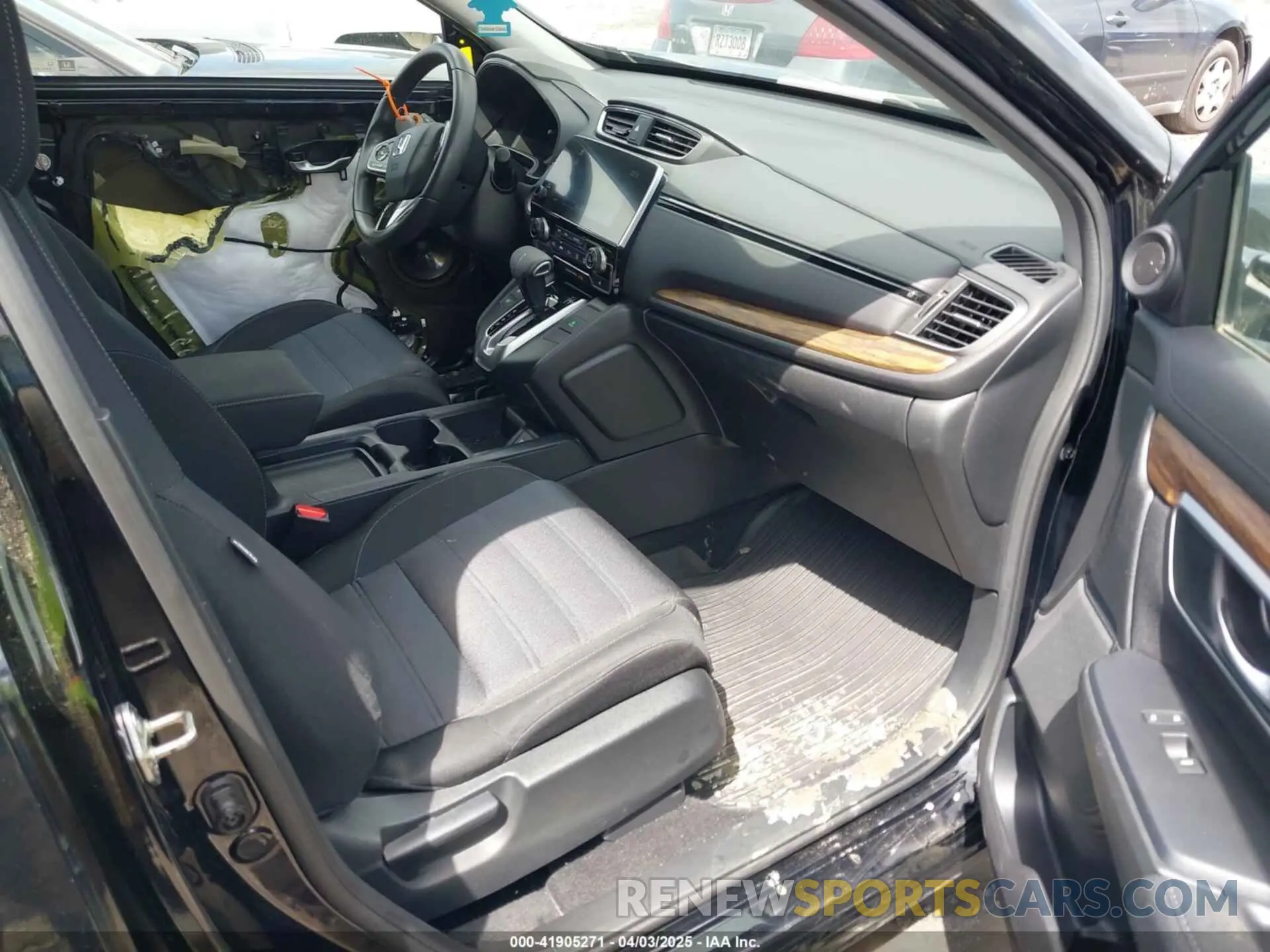 5 fotografías del automóvil dañado 2HKRW2H56KH674662 HONDA CR-V 2019