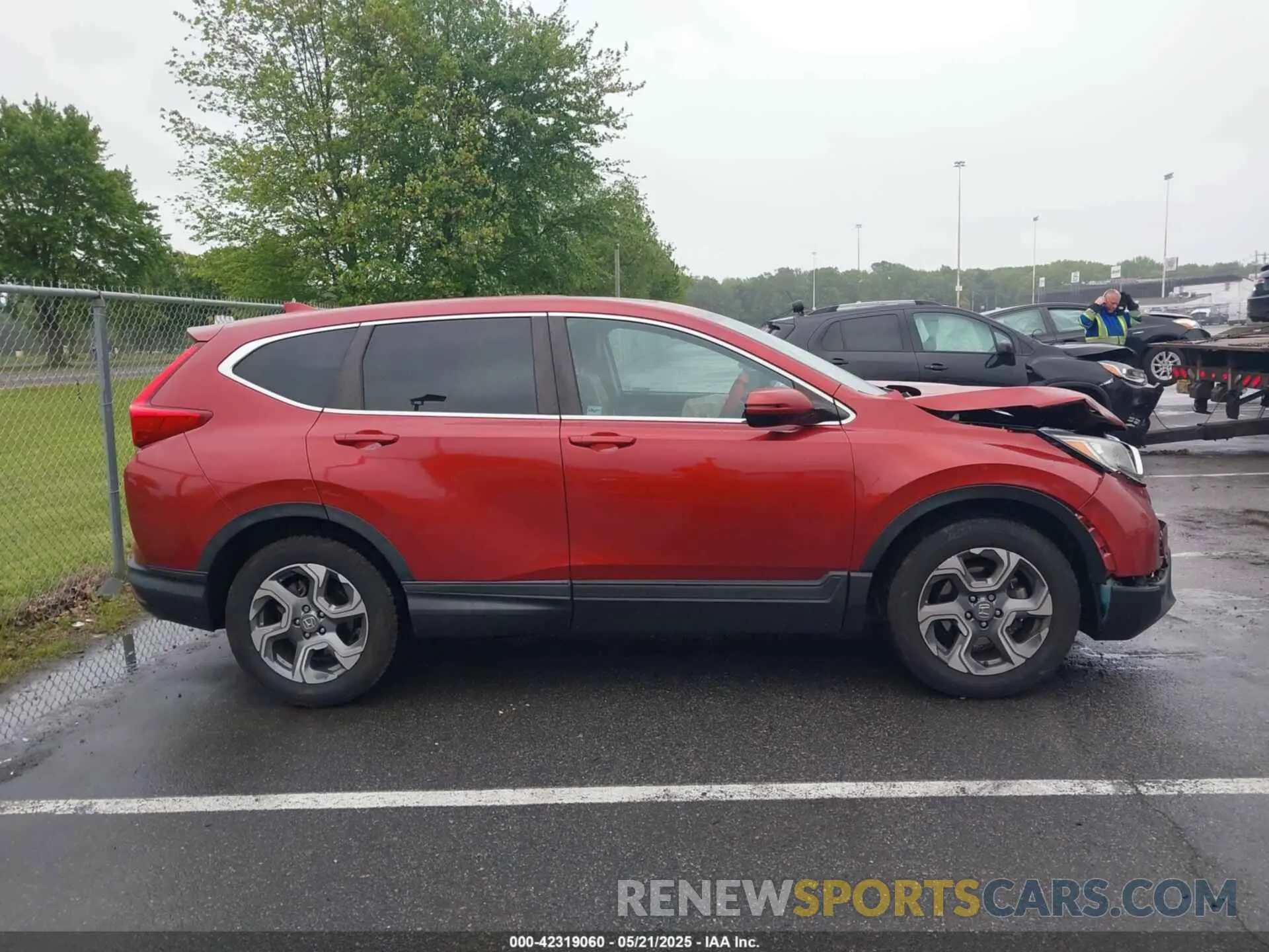 13 fotografías del automóvil dañado 2HKRW2H57KH613336 HONDA CR-V 2019